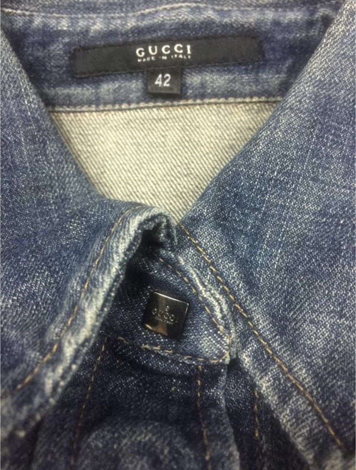 Gucci GUCCI by Tom Ford FW 2001 Washed Denim Buttoned Jacket Shirt Size S / US 4 / IT 40 - 5 Thumbnail