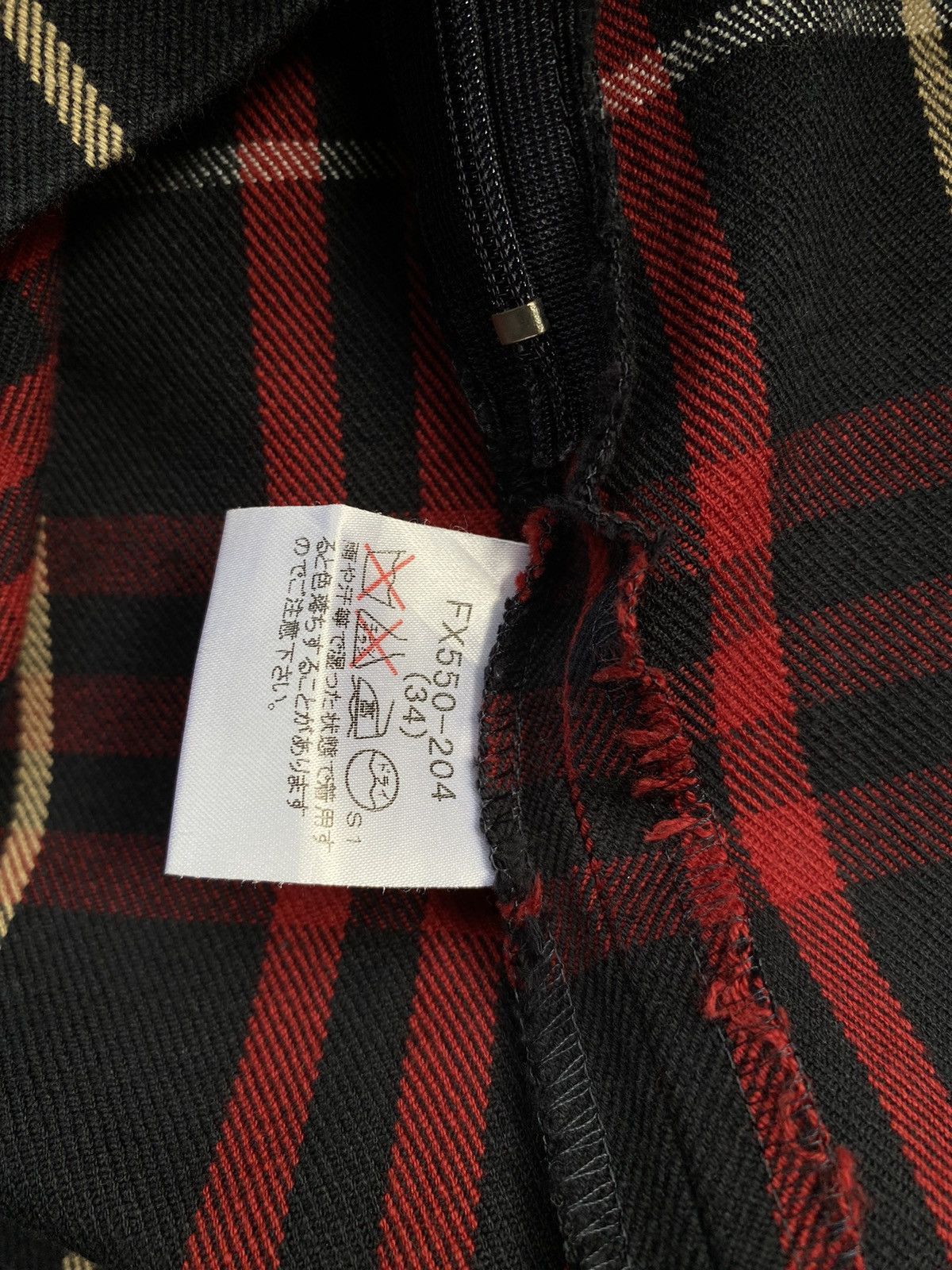 Burberry Burberry Y2K red nova check skirt Size 24" / US 00 / IT 34 - 9 Thumbnail