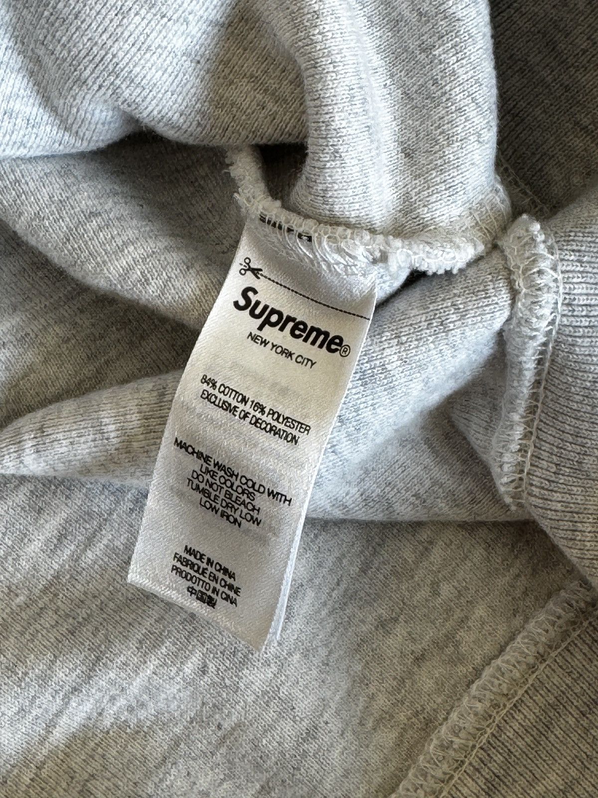 Supreme Supreme Plaid Arc Logo Crewneck Ash Grey XL Size US XL / EU 56 / 4 - 4 Thumbnail