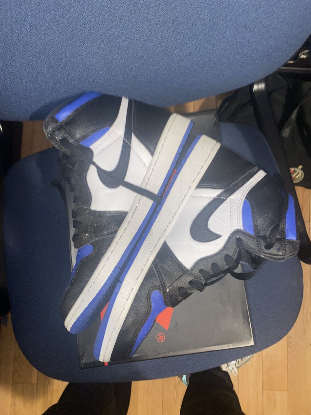 Jordan Brand Jordan 1 retro Royal Toe Size US 9 / EU 42 - 4 Thumbnail