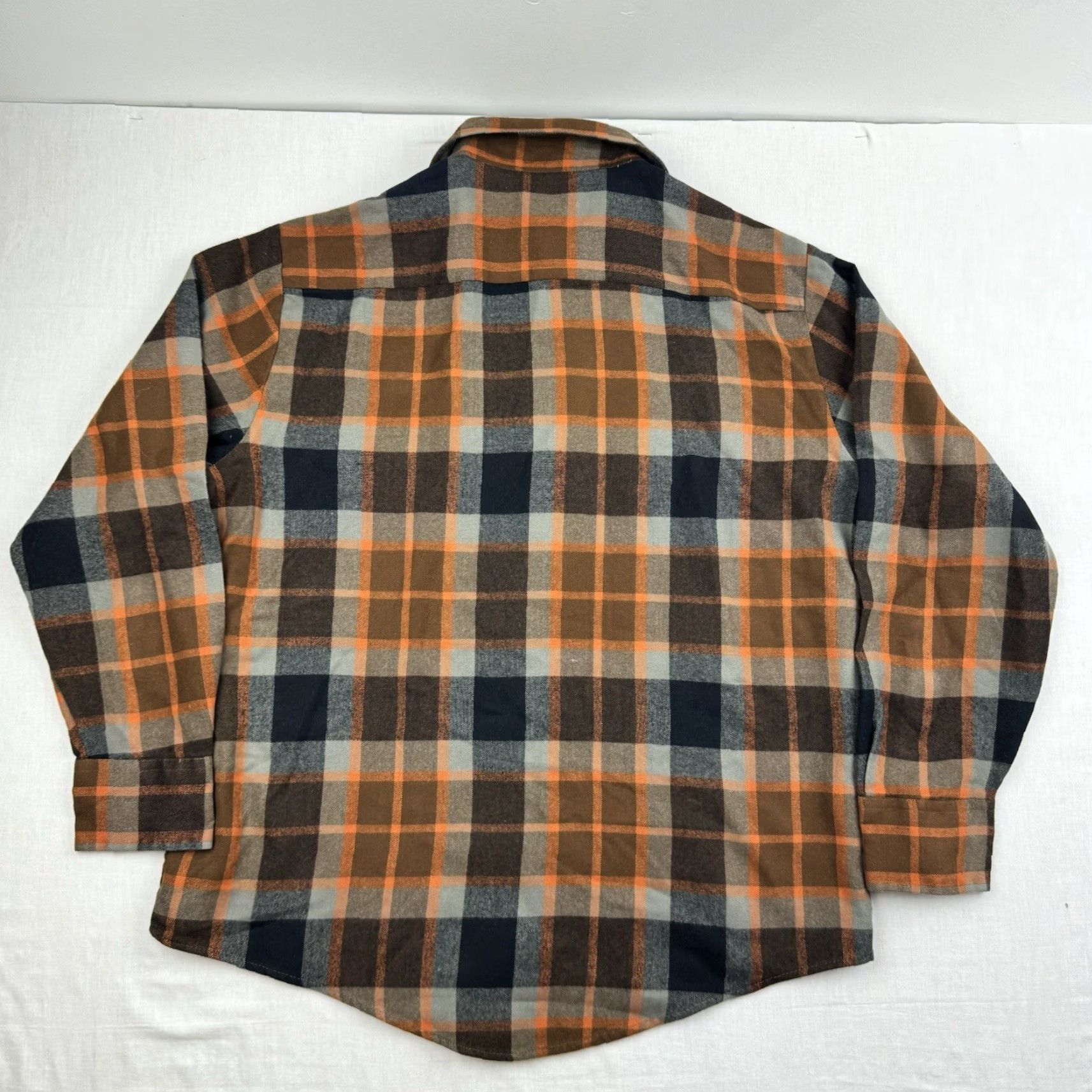 Vintage VINTAGE Northern Territory Shirt Adult L Orange Plaid Outdoor 90s Mens Button-Up Flannel Long Sleeve Size US L / EU 52-54 / 3 - 8 Thumbnail