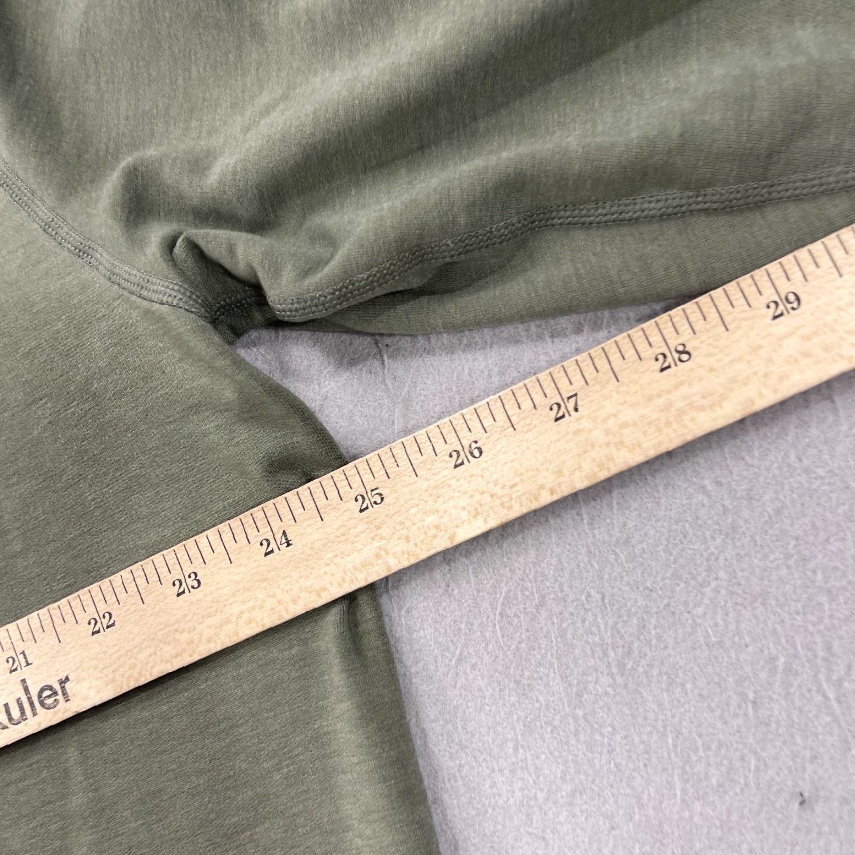 Vuori Vuori Shirt Mens 2XL Green Henley Long Sleeve Button Casual Pullover Solid Size US XXL / EU 58 / 5 - 7 Thumbnail