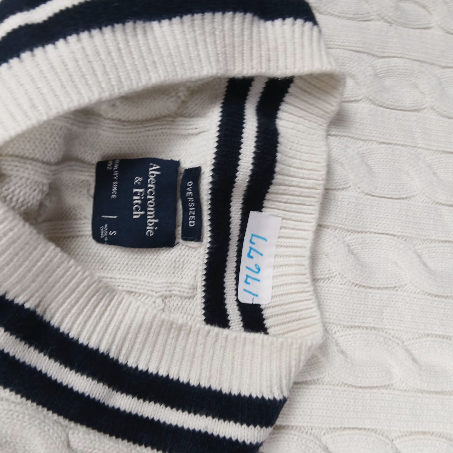 Abercrombie & Fitch Abercrombie & Fitch Cable Knit Sweater Vest Mens Small White Tennis Vest Size US S / EU 44-46 / 1 - 8 Thumbnail