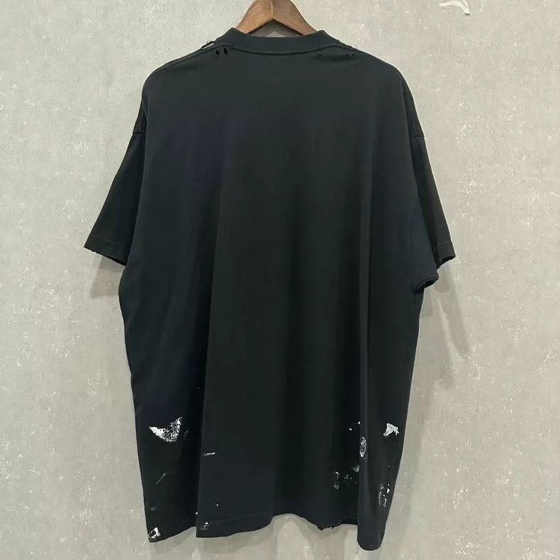 Balenciaga Balenciaga Rock Printed Fire Destruction Letter Logo Short Size US S / EU 44-46 / 1 - 2 Thumbnail
