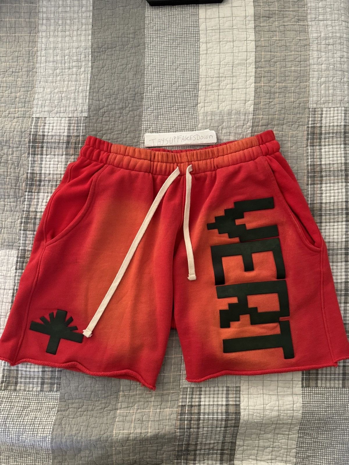 Vertabrae Vertabrae D-3 Sweatshorts Red Size Medium Size US 32 / EU 48 - 1 Thumbnail