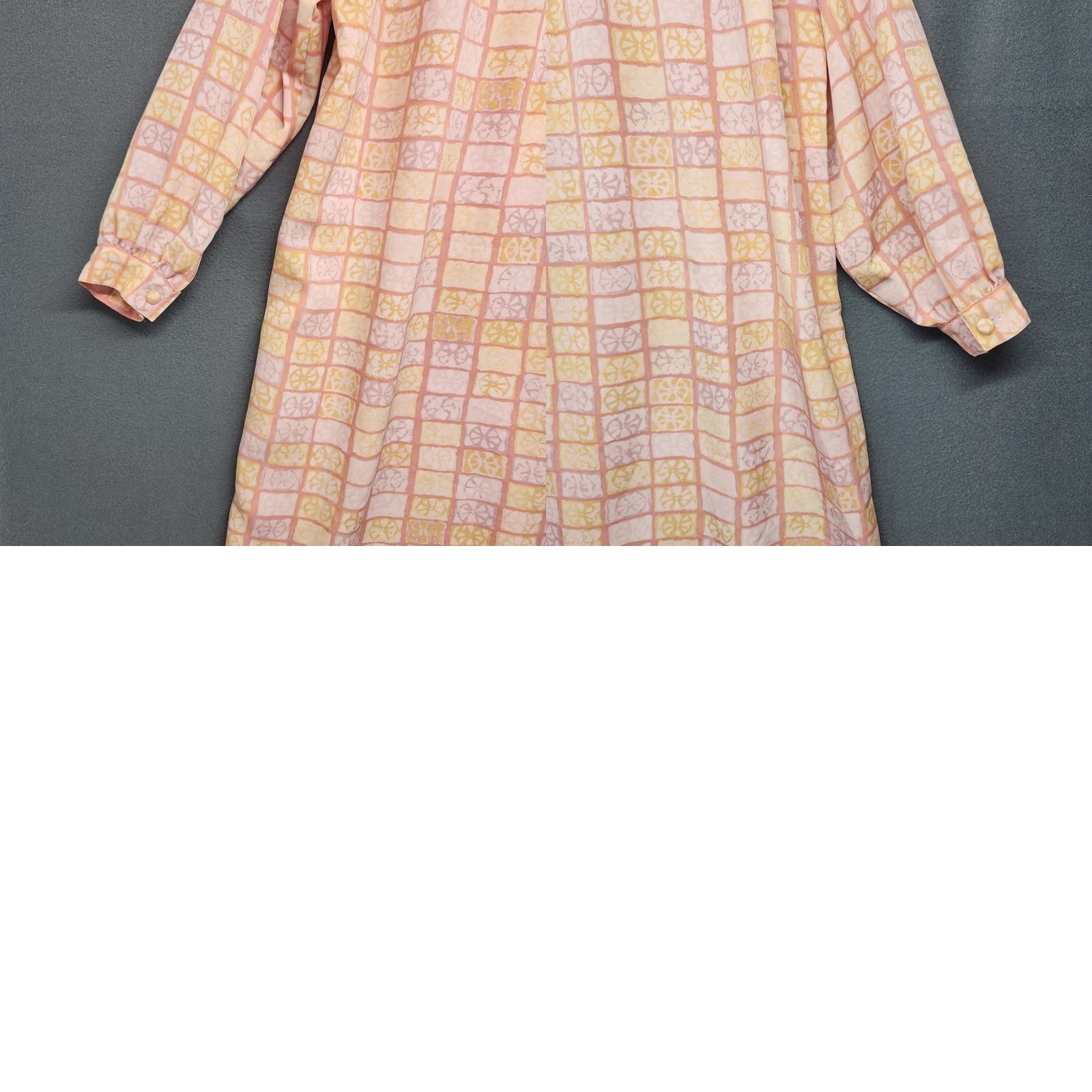 Pinko VINTAGE The TOG Shop Womens Gown Nightgown Pink 20M Plus Long Sleeve Button Machine Washable Fall Winter Womens Size 3XL / US 20-22 - 9 Thumbnail