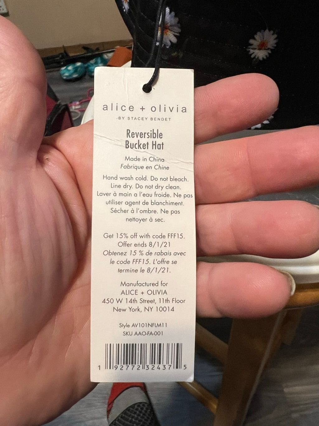 Alice + Olivia Women's Alice + Olivia Reversible Bucket Hat White Daisy Size ONE SIZE - 5 Thumbnail