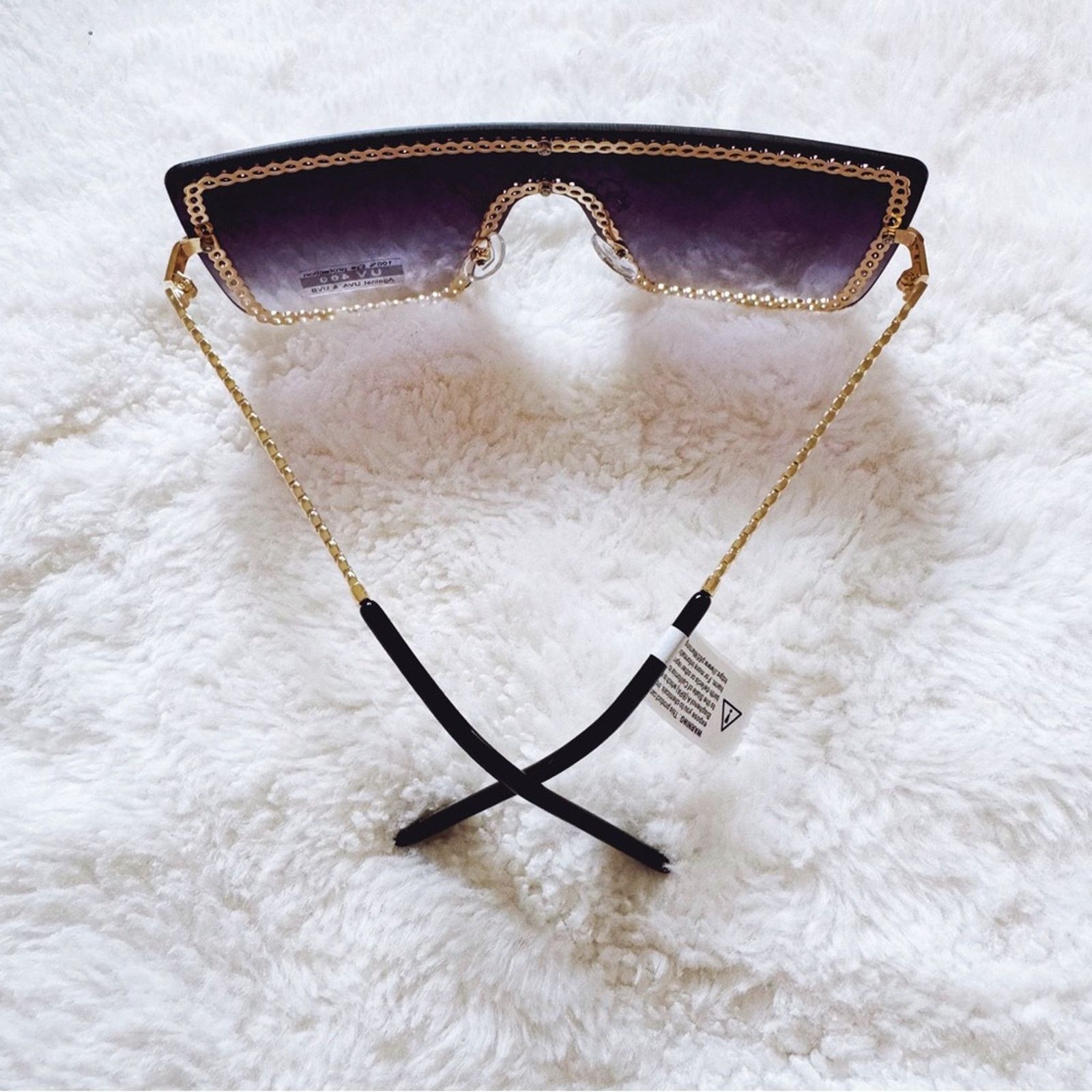 Other Christine Black Two Tone w/ Gold Chain Shield Sunglasses Size ONE SIZE - 10 Thumbnail