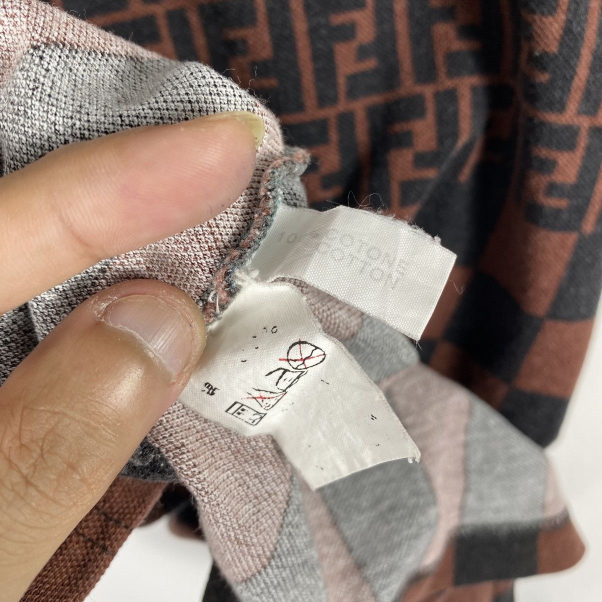 Fendi × Vintage Vintage FENDI Zucca Monogram Polo Shirt Size 3 Made In Italy Size M / US 6-8 / IT 42-44 - 10 Thumbnail