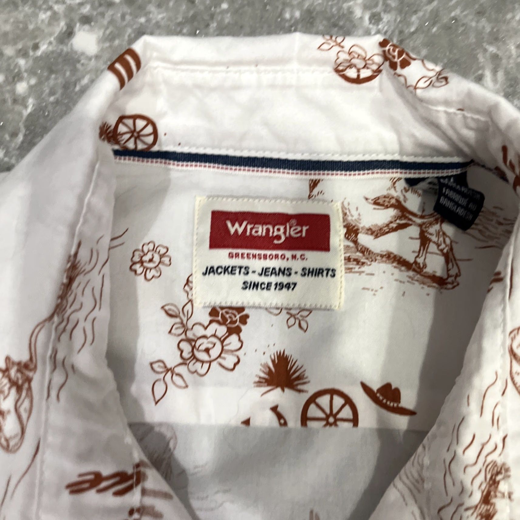 Wrangler Wrangler Shirt Button-Up Short Sleeve M Multicolor Men’s Classic Rustic Tangible? Size US M / EU 48-50 / 2 - 3 Thumbnail