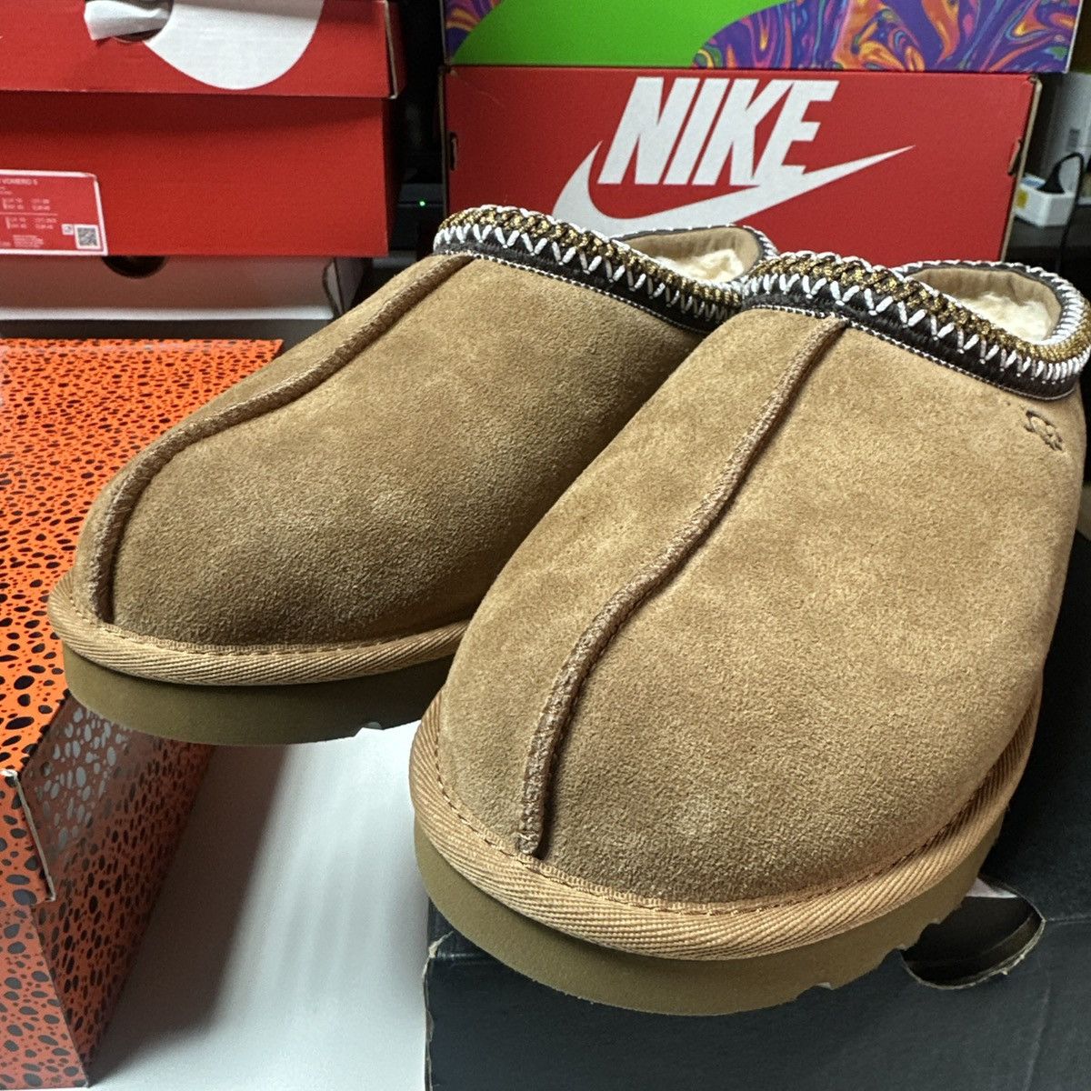 Ugg New Ugg Tasman Chestnut Mens 5950 Size US 11 / EU 44 - 2 Thumbnail