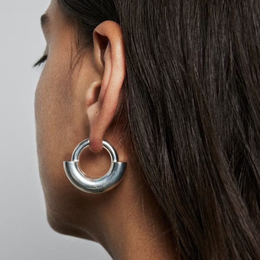 Jewelry Luxury Circle Exaggerated Hoop Earrings Size ONE SIZE - 2 Thumbnail