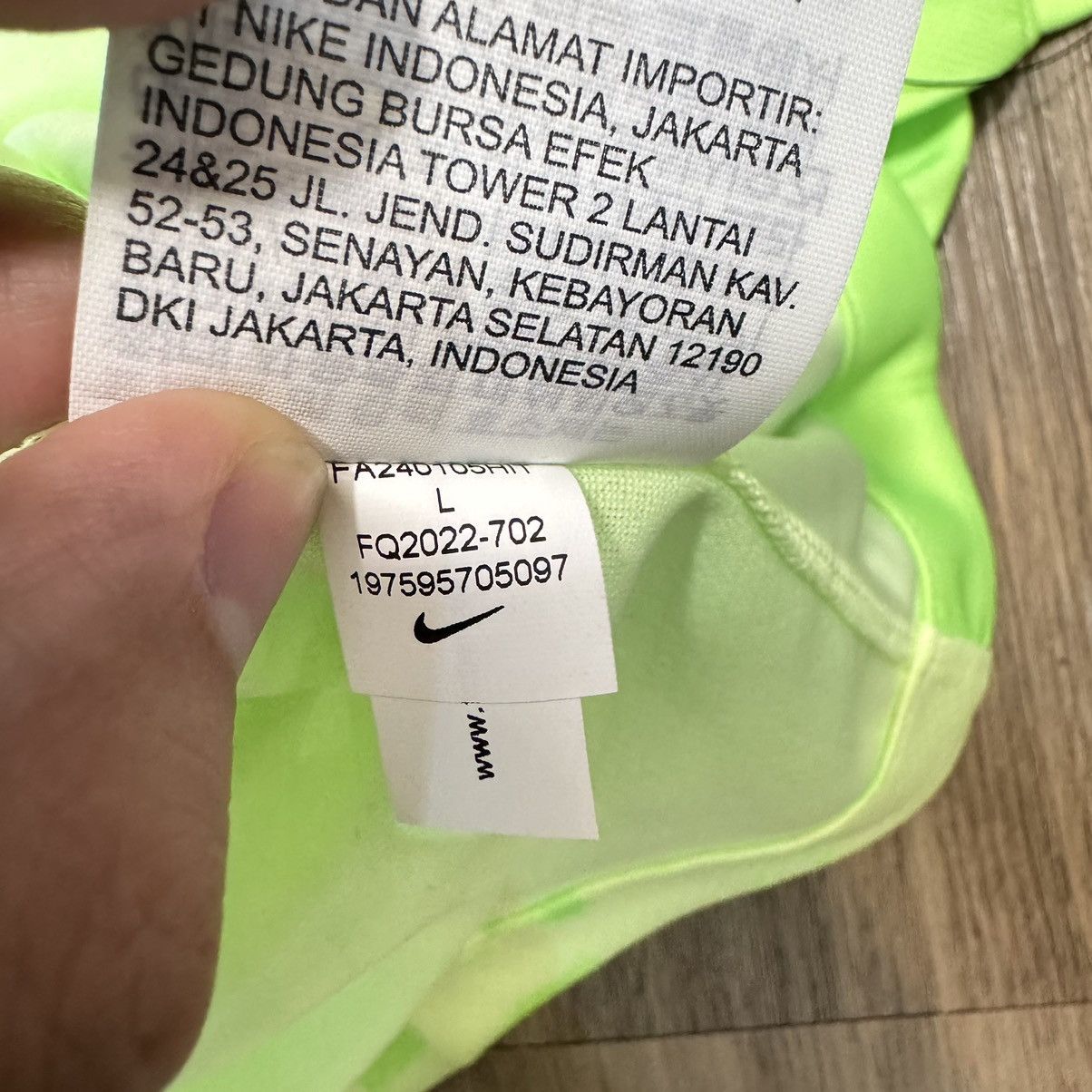 Nike Barcelona 24/25 away shirt #19 Lamine Yamal (bnwt) Size US L / EU 52-54 / 3 - 9 Thumbnail