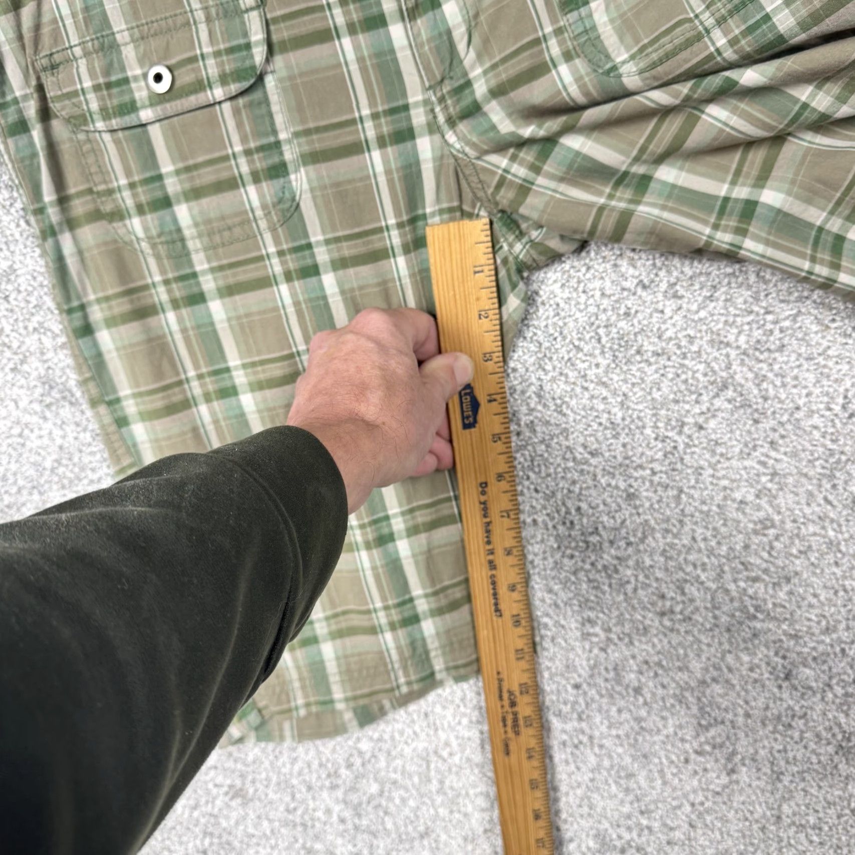 Vintage Columbia Bermuda Shorts 8 Green Tan Plaid Women Adult Casual Walking 9 Inseam 33 in Waist Cotton Spandex Plaid Pattern Womens Size 30" / US 8 / IT 44 - 5 Thumbnail