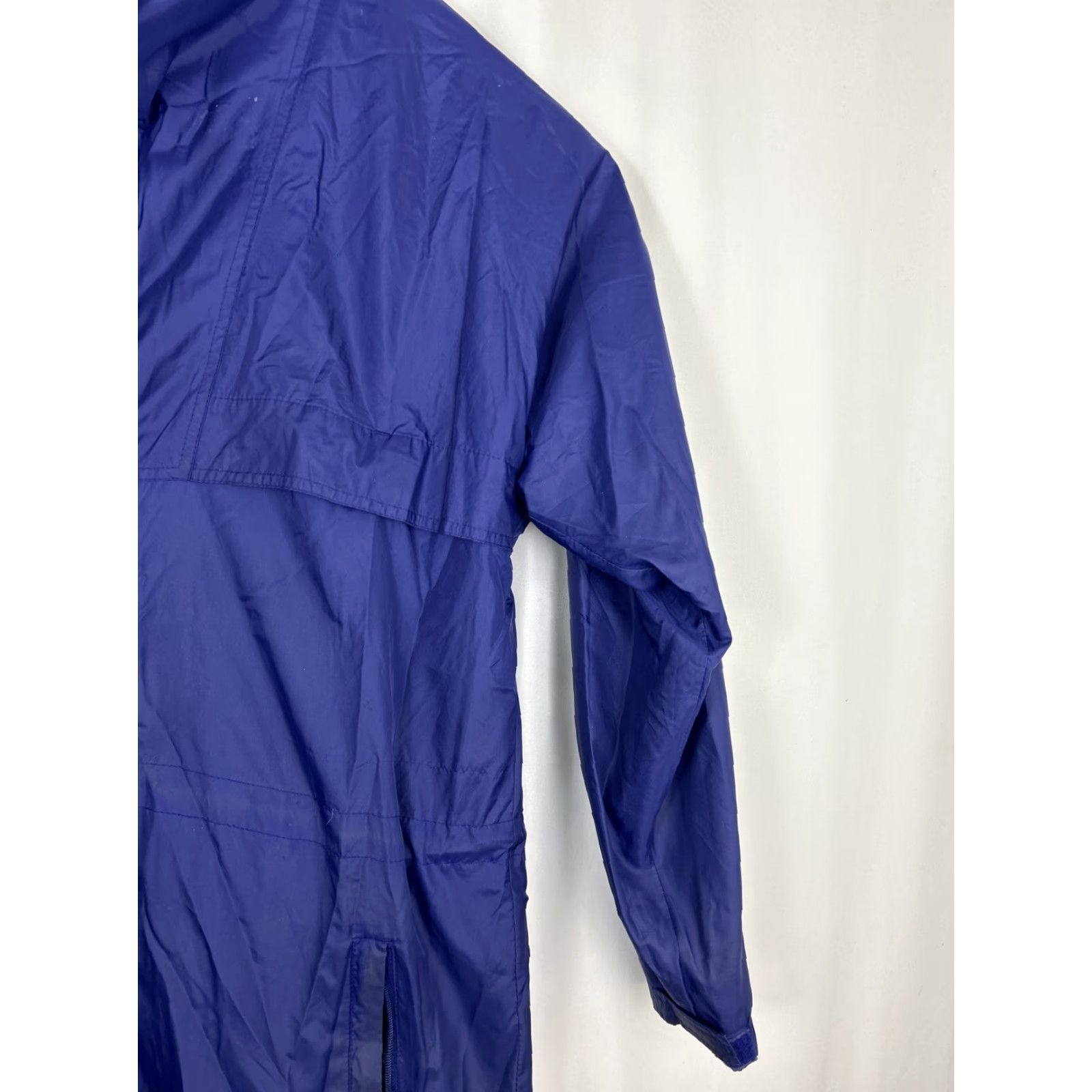 Helly Hansen VINTAGE Helly Hansen Mens Jacket Rain Coat Packable Blue L Size Small Holes Vented Size US L / EU 52-54 / 3 - 4 Thumbnail