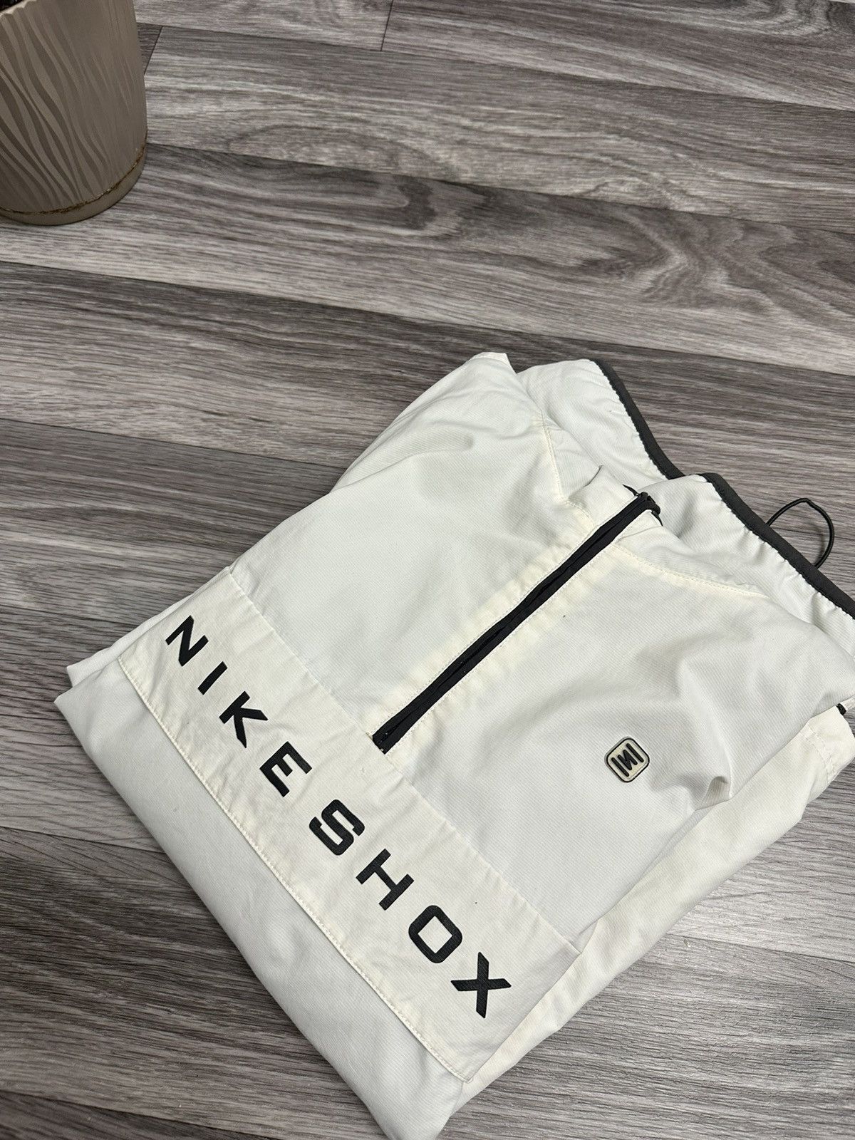 Nike Nike SHOX Tn Vintage 00s Big Logo White Nylon Anorak Size US L / EU 52-54 / 3 - 16 Thumbnail