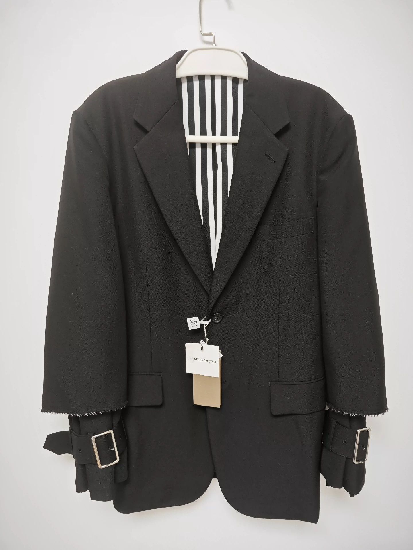 Comme des Garcons Comme Des Garcons Strap buckle suit jacket -DMC Size US S / EU 44-46 / 1 - 1 Thumbnail