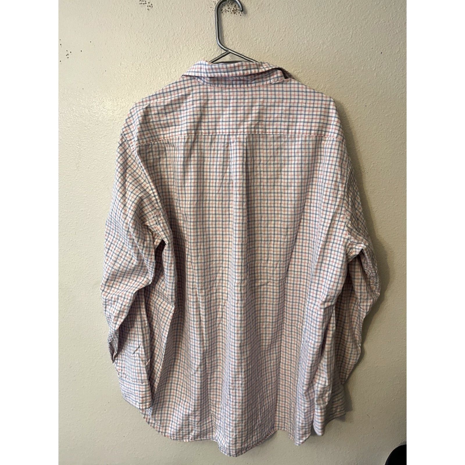 Brooks Brothers Men's Brooks Brothers Country Club Pink Plaid Button Front Shirt sz L Size US L / EU 52-54 / 3 - 3 Thumbnail