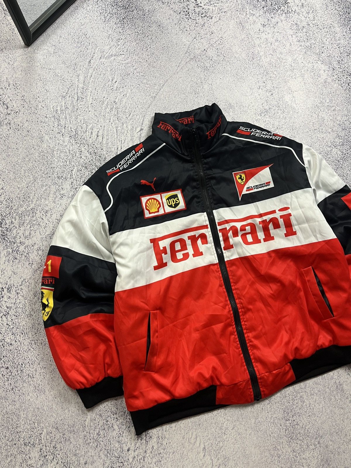 Ferrari × Formula 1 Ferrari F1 Racing Jacket Hype Rare Big Logo Marlboro Size US M / EU 48-50 / 2 - 5 Thumbnail