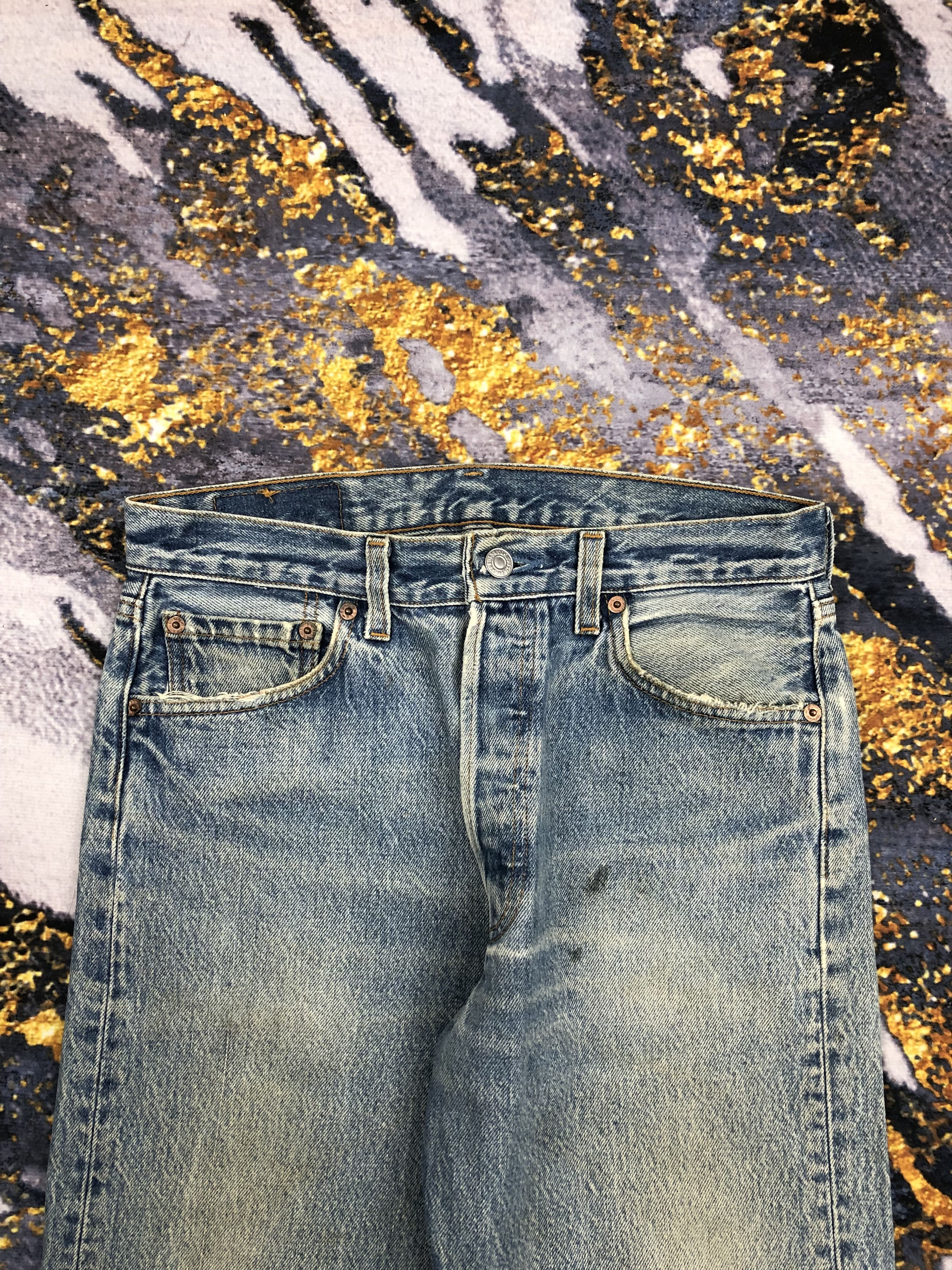Levi's Vintage 9s Levis 501 Faded Blue Jeans DPP0068 Size US 30 / EU 46 - 2 Thumbnail