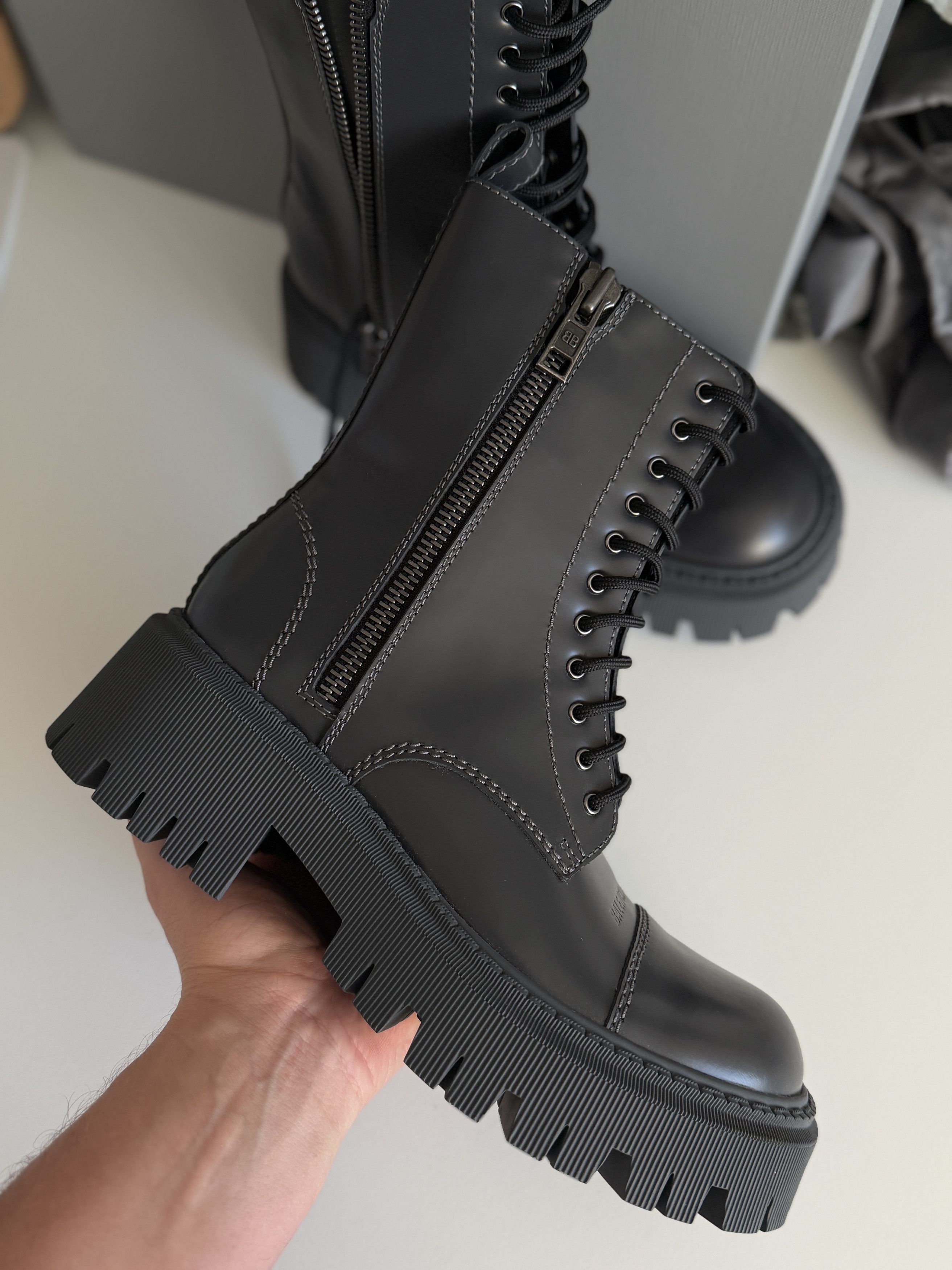 Balenciaga Balenciaga Tractor Boots | Grey Size US 8 / IT 38 - 6 Thumbnail