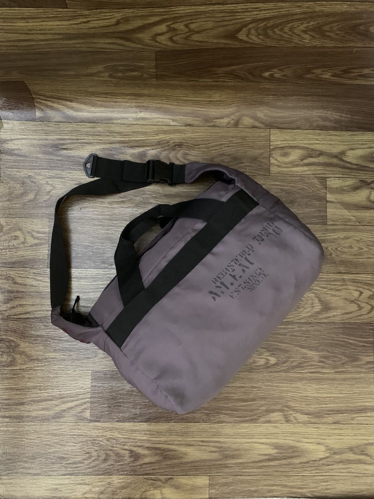 American Eagle Outfitters Japan Vintage Travel Sling Bag AMERICAN EAGLE Size ONE SIZE - 2 Thumbnail