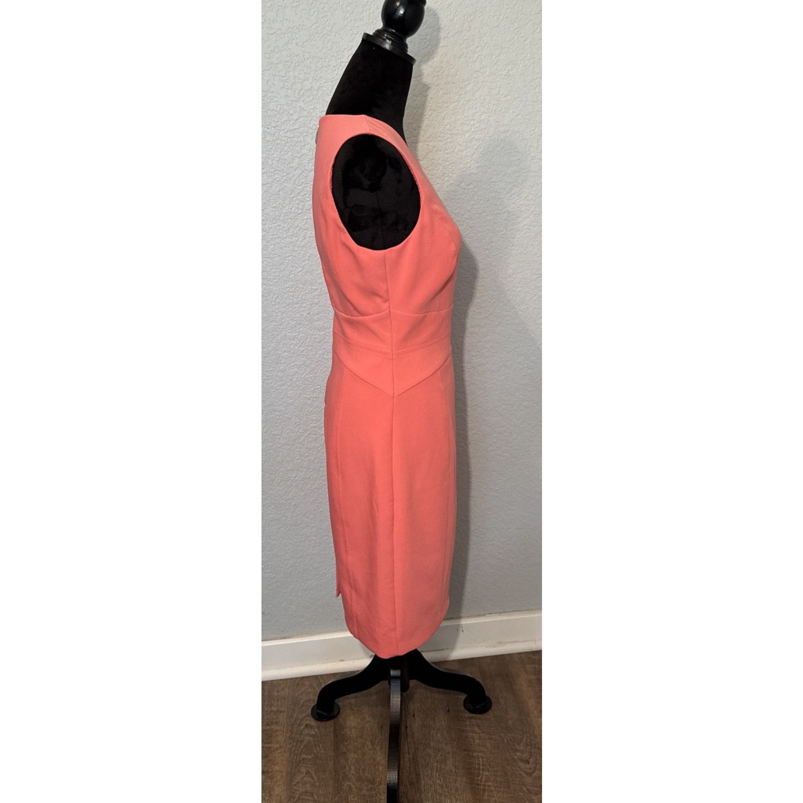 White House Black Market White House Black Market Seamed Sheath Dress Salmon Sz 6 Size M / US 6-8 / IT 42-44 - 2 Thumbnail