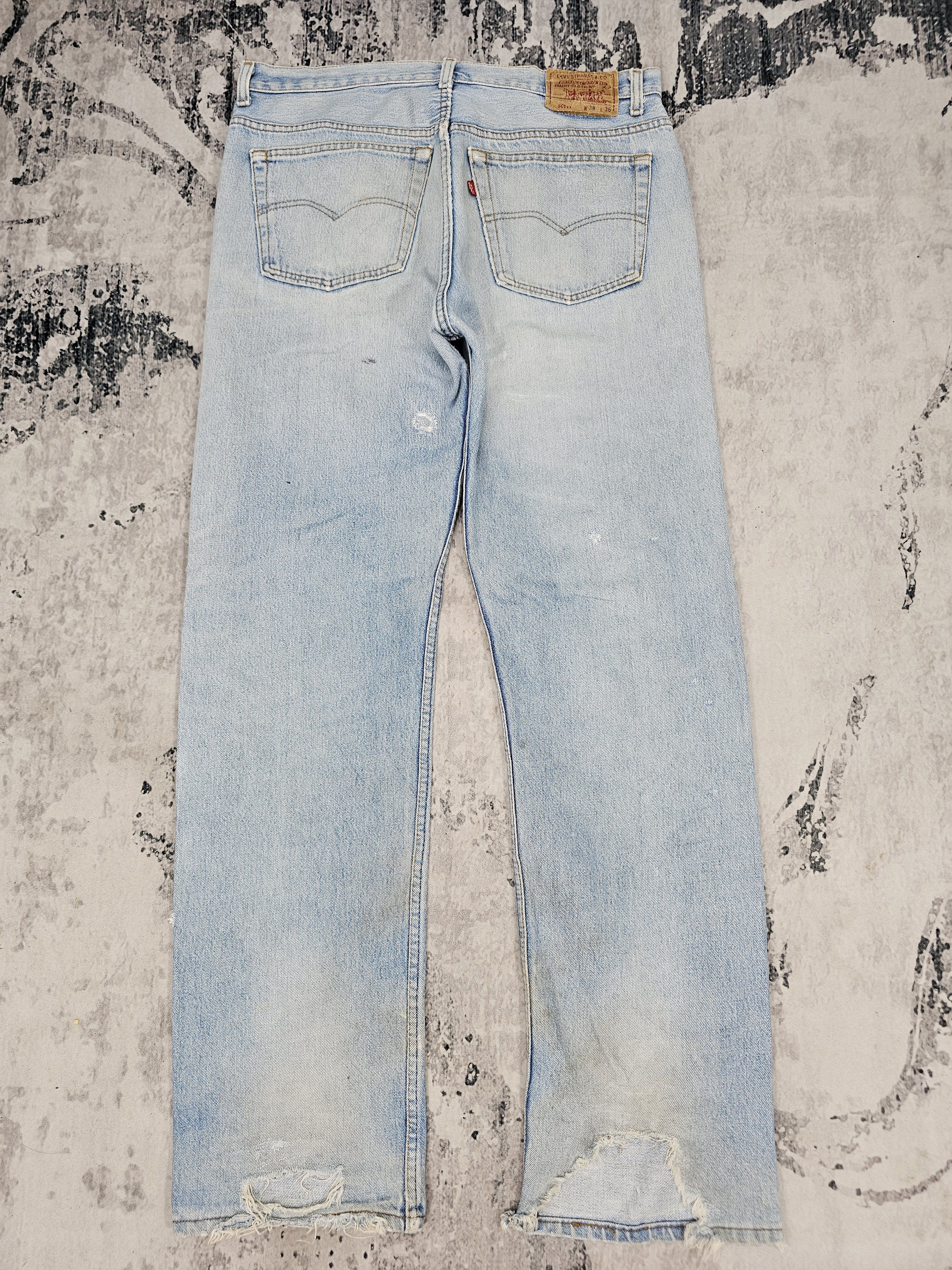 Levi's Vintage Clothing Vitg 90's LEVIS 501 Faded Made In Usa Ripped Jeans L0529 Size US 36 / EU 52 - 2 Thumbnail