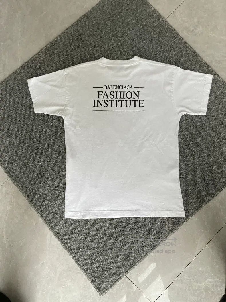 Balenciaga Balenciaga Short Sleeve T-Shirt Size US S / EU 44-46 / 1 - 2 Thumbnail