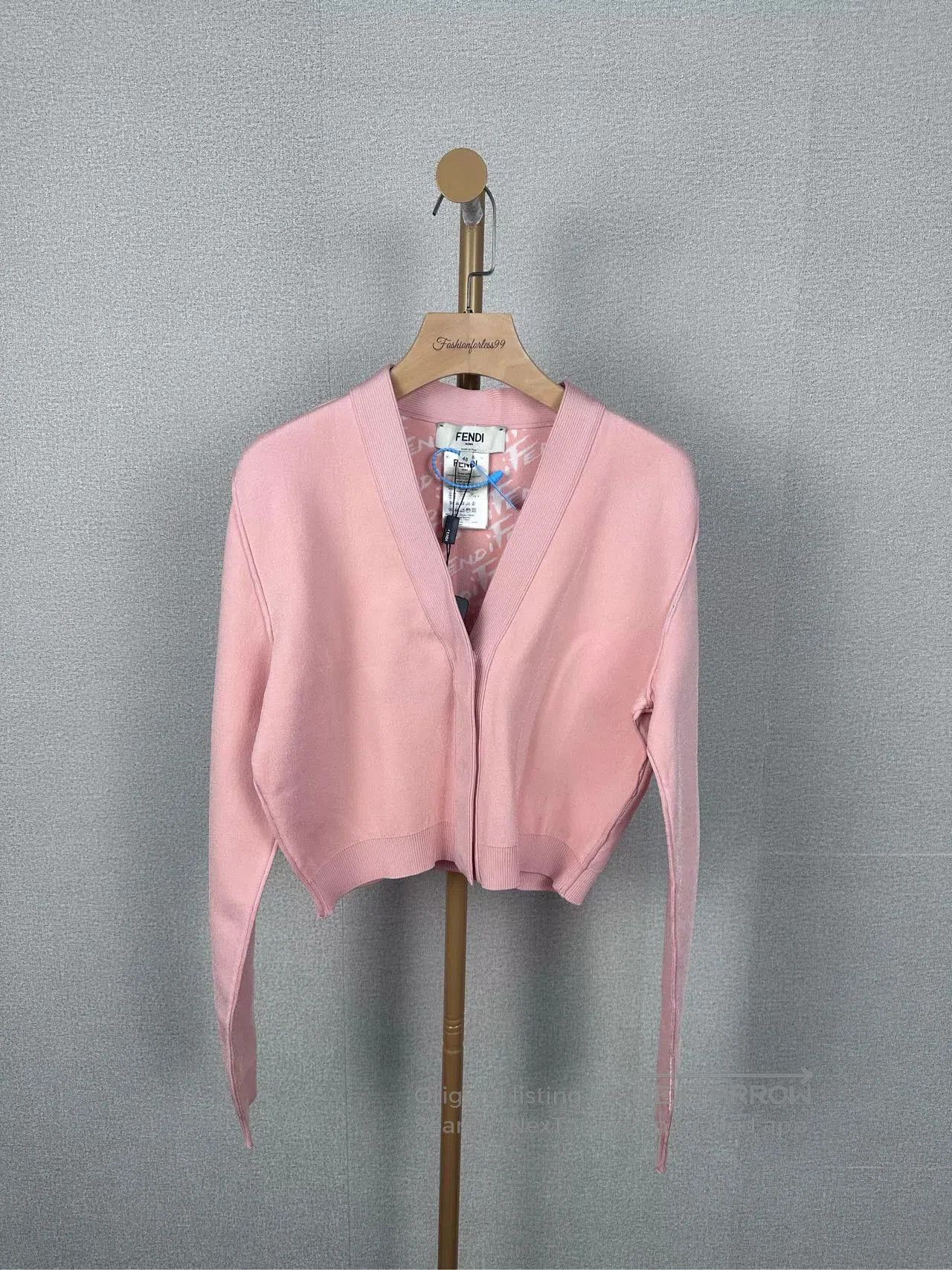 Fendi Fendi Pink Wool Knit Cardigan 48. Size US XL / EU 56 / 4 - 1 Thumbnail