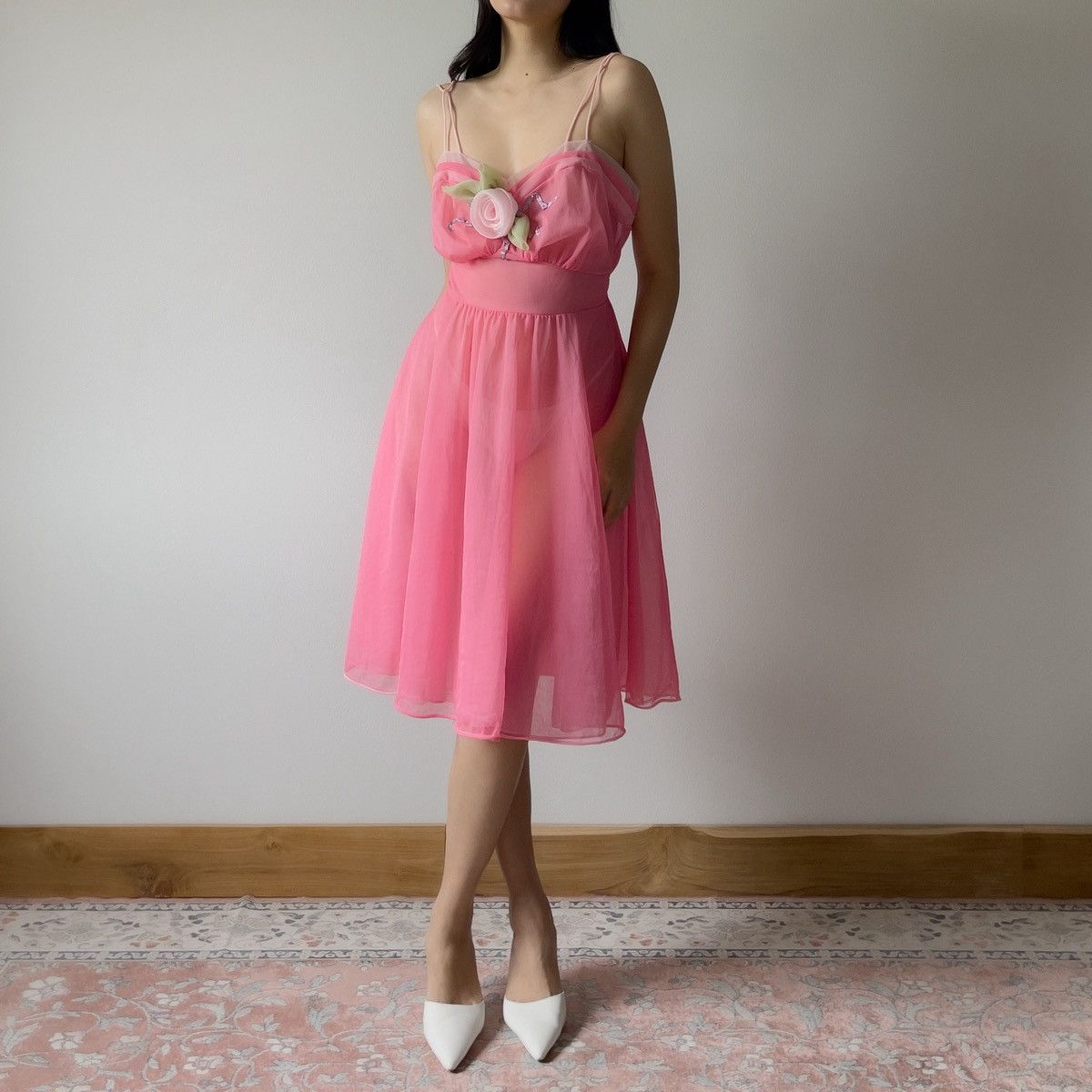 Vintage Vintage 1980s Pink Chiffon Semi-Sheer Nightgown (S–M) Size S / US 4 / IT 40 - 2 Thumbnail