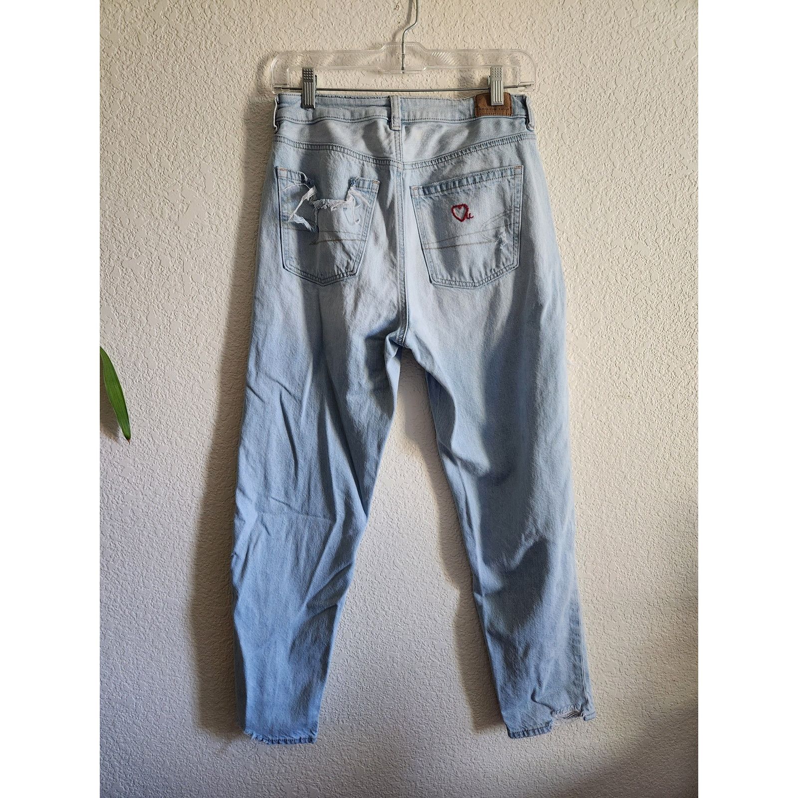 American Eagle Outfitters American Eagle Women's Distressed High Waisted Denim Jeans-6 Size 28" / US 6 / IT 42 - 2 Thumbnail