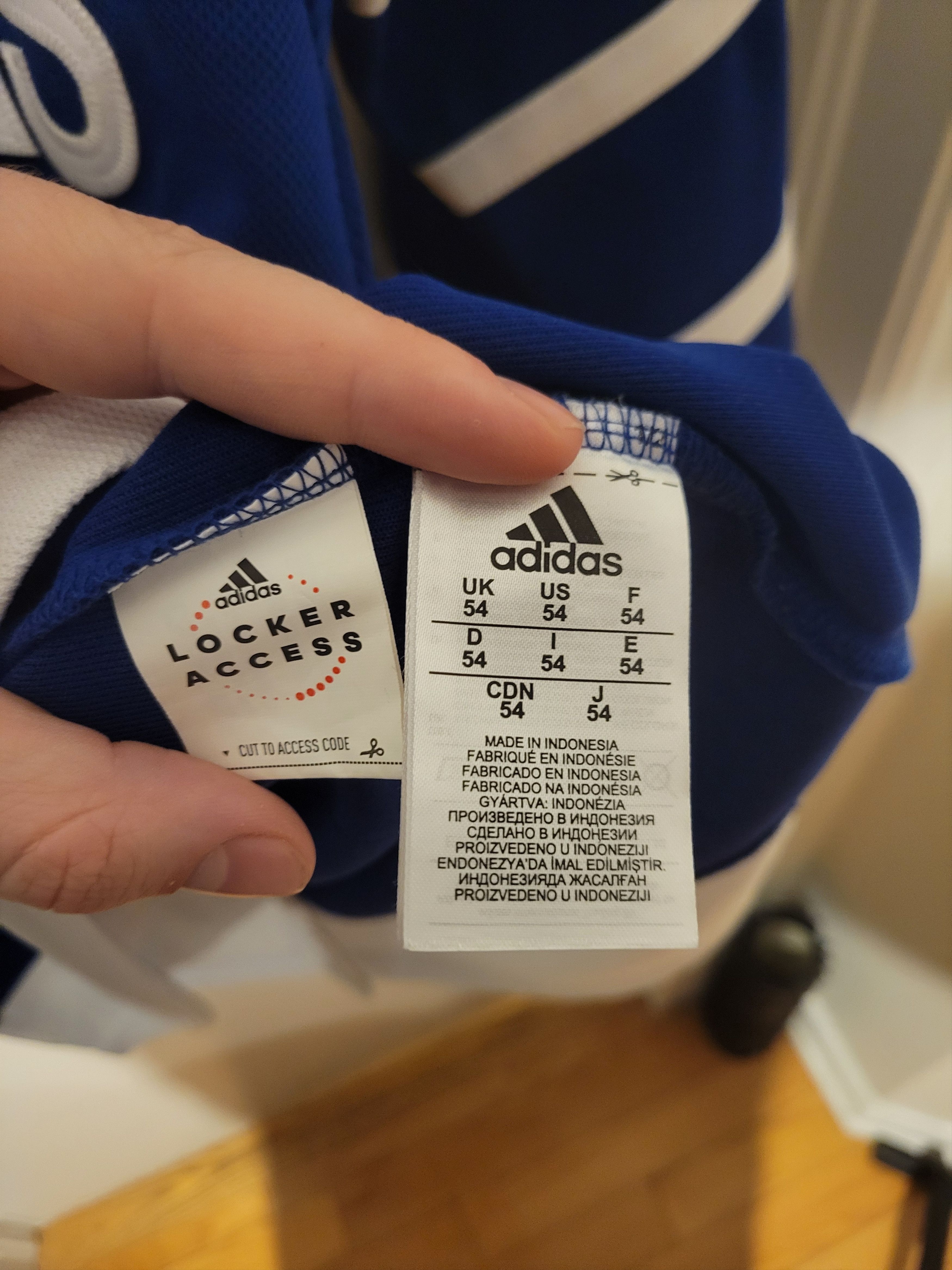 Adidas Toronto Maple Leafs / Arenas Special Jersey Size US L / EU 52-54 / 3 - 5 Thumbnail