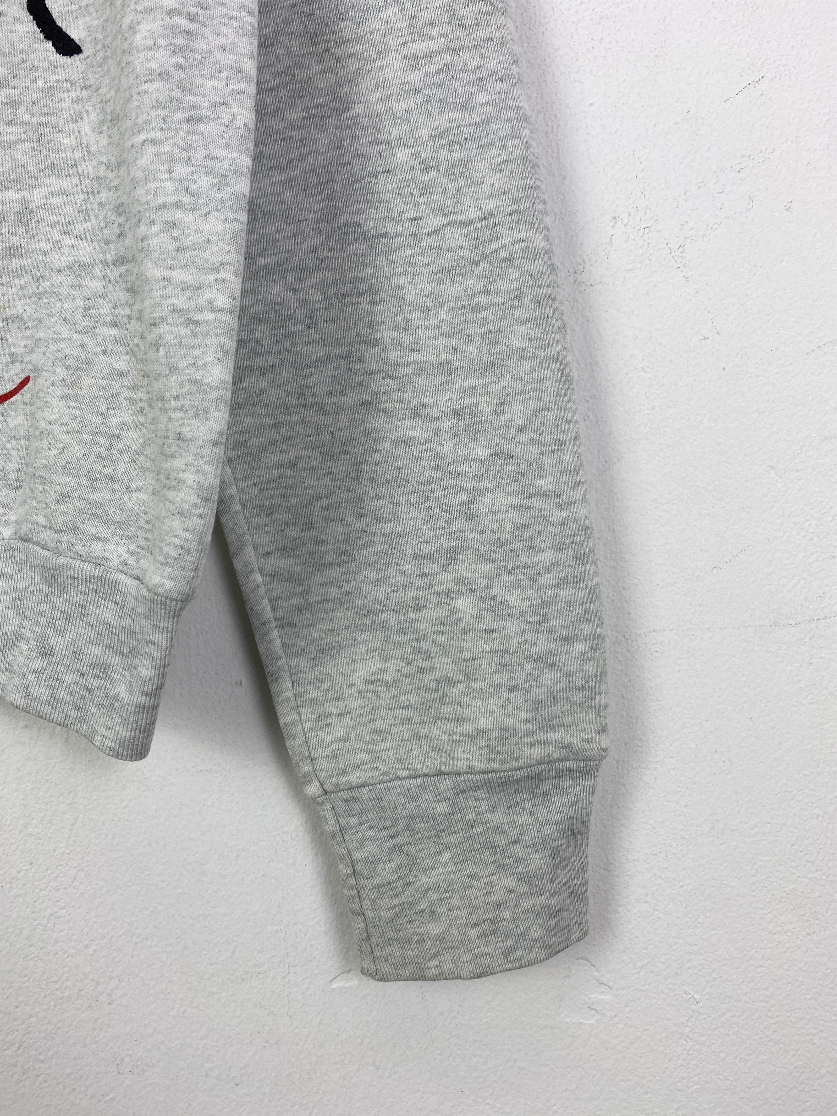 Vintage Vintage 90s Fruit Of The Loom Danny First Sweatshirt SH0182 Size US S / EU 44-46 / 1 - 8 Thumbnail