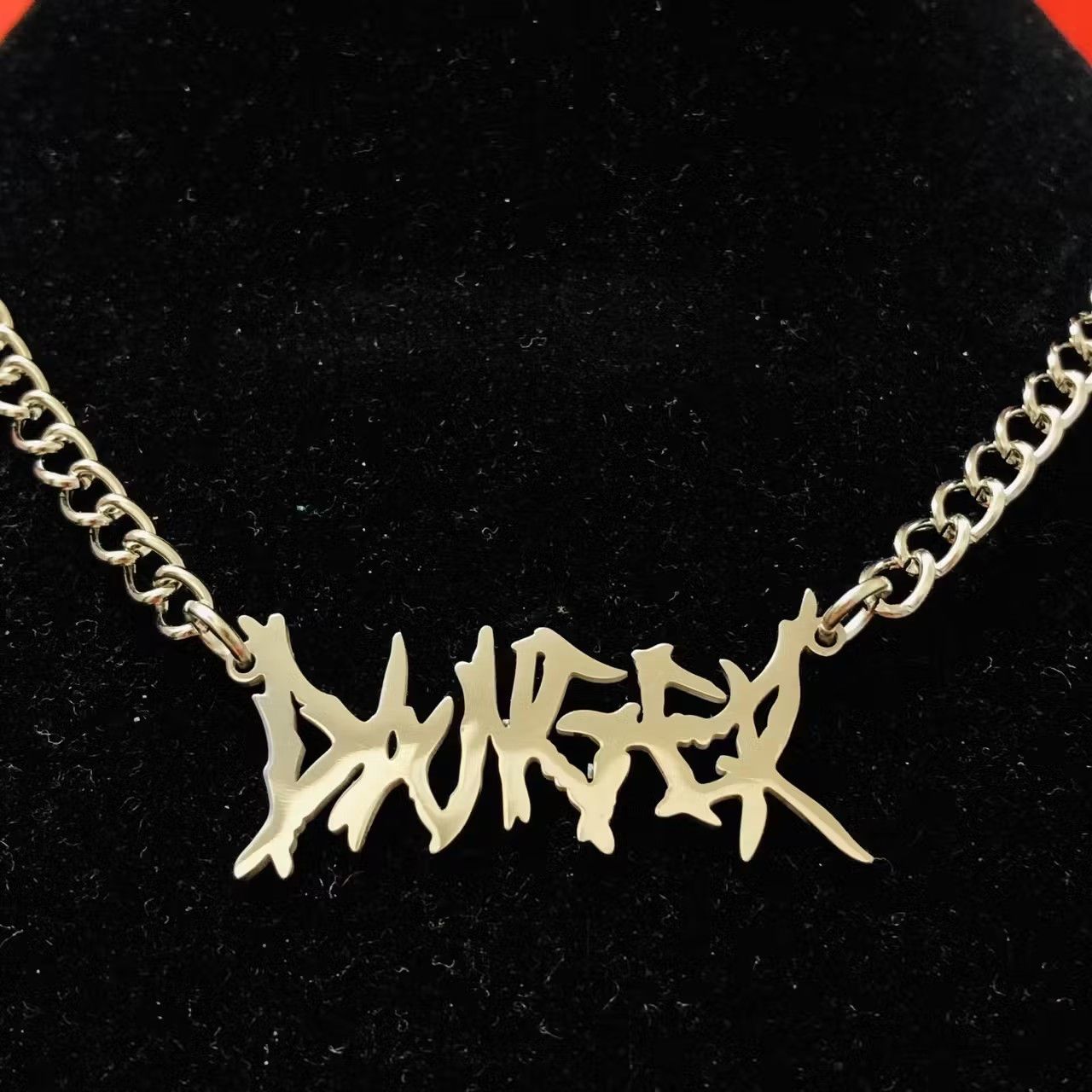 Jewelry × Vintage DANGER word alphabet letter on curb chain Choker Size ONE SIZE - 2 Thumbnail