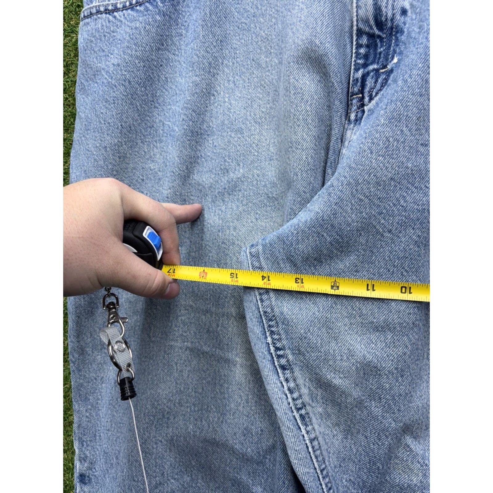 Tommy Hilfiger VINTAGE Tommy Hilfiger Jeans Womens 22 Plus Size Straight Taper Casual Light Wash Denim Size 40" / US 18 - 5 Thumbnail
