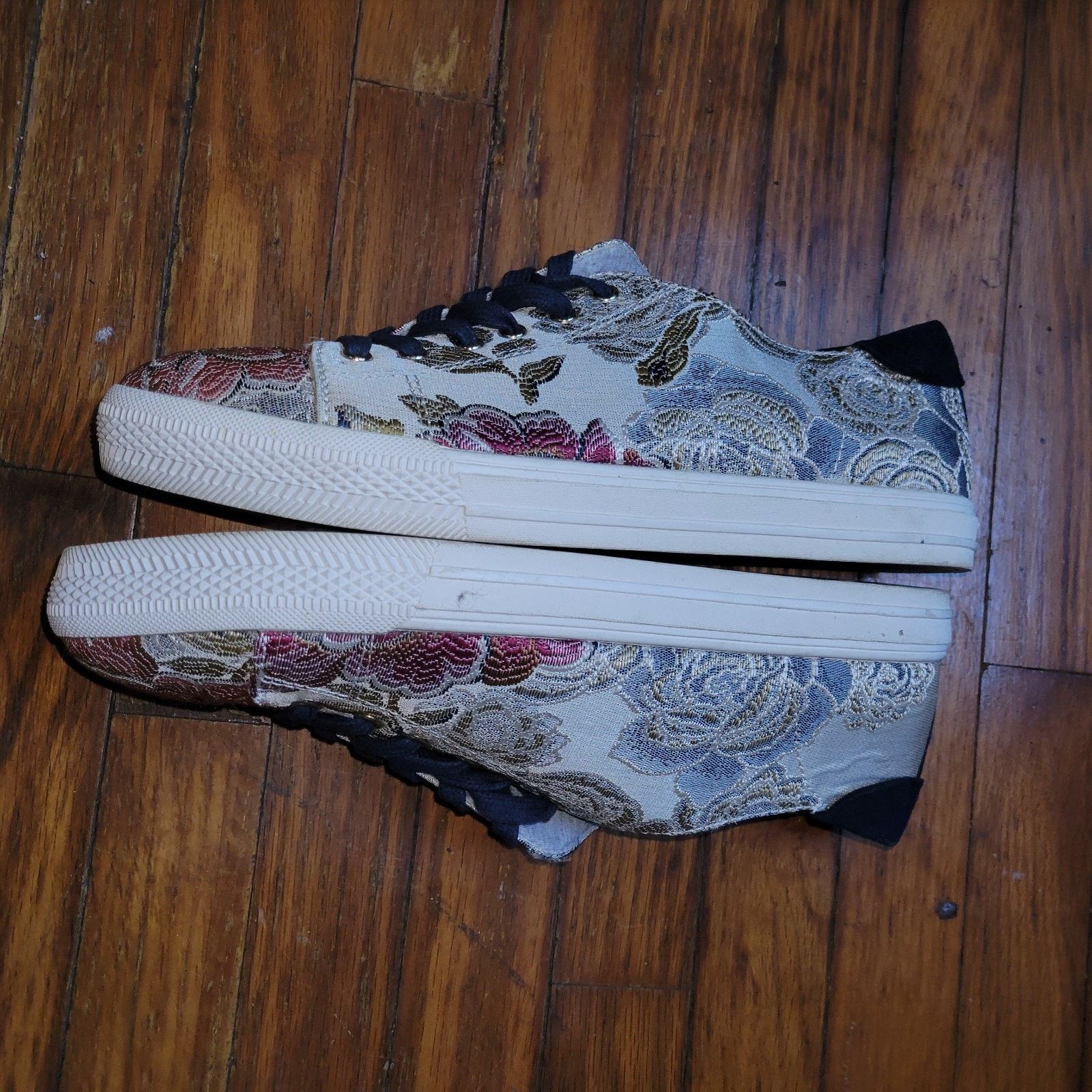 Nine West Nine West Women's Floral Tapestry Platform Sneakers 9.5 Size US 9.5 / IT 39.5 - 4 Thumbnail