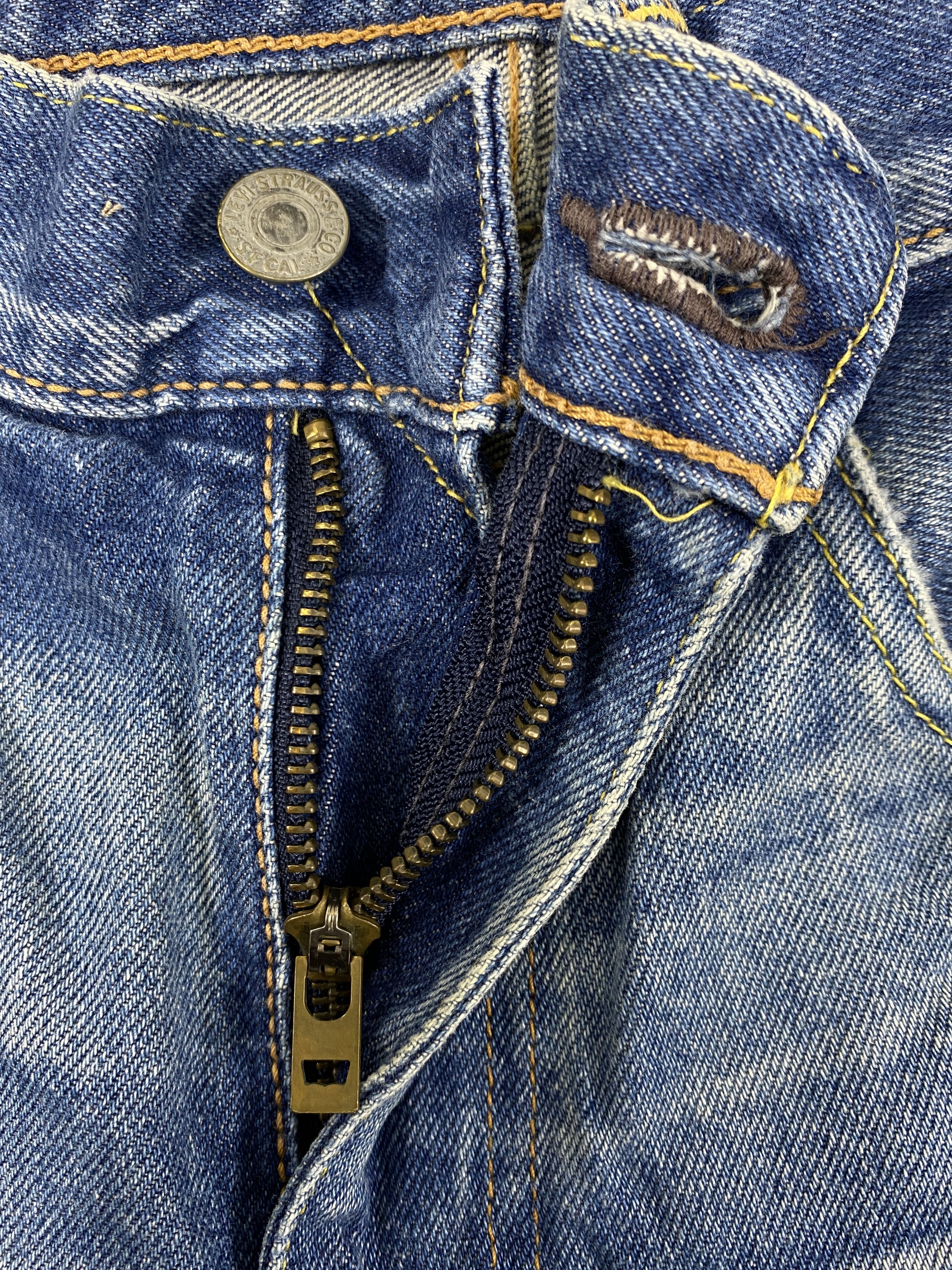 Levi's Distressed Blue Vintage Levi's 502 Jeans 33x29 Denim- JN3848 Size US 33 - 6 Thumbnail