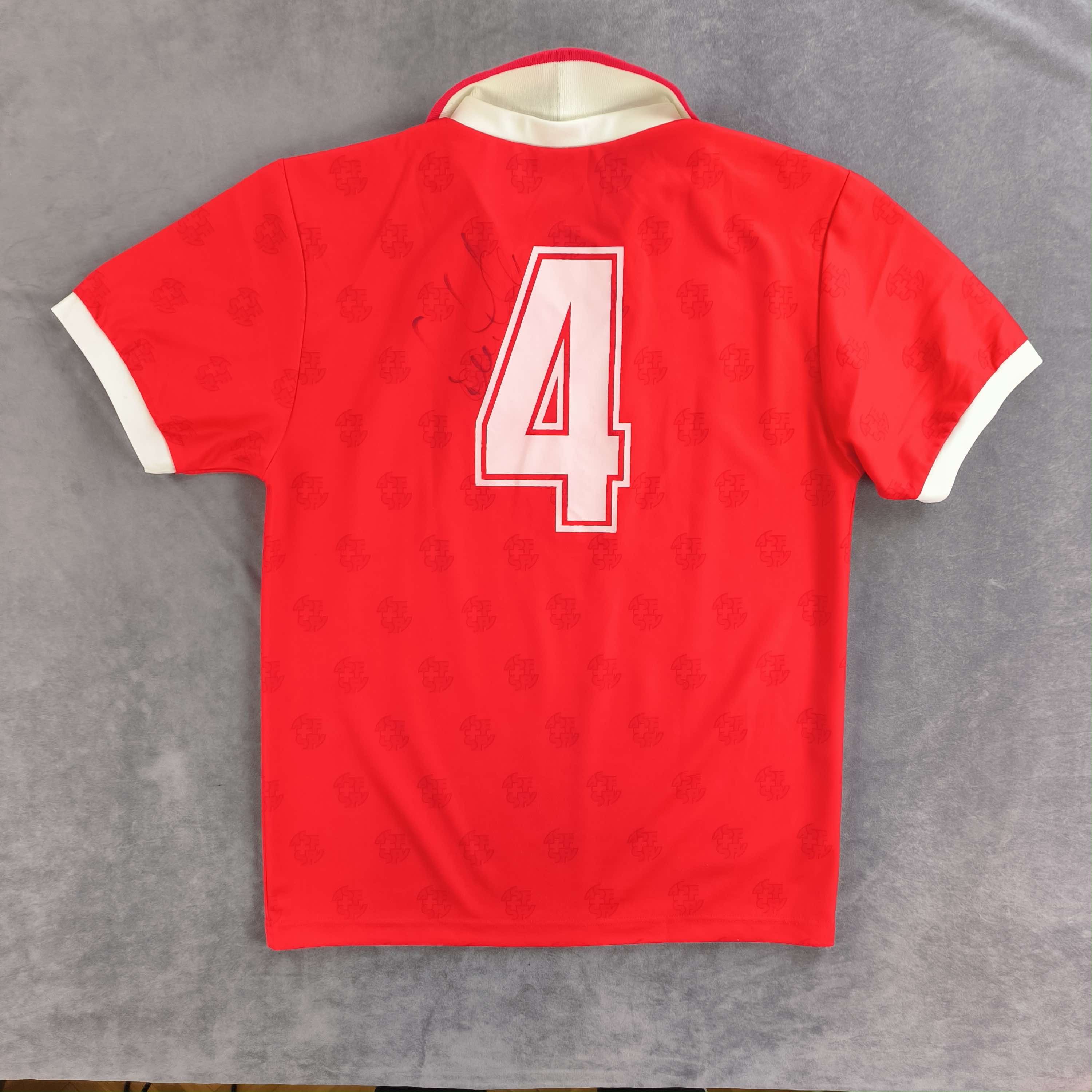 Lotto Sport SIGNED Switzerland 94-96 Lotto home #4 football jersey sz L Size US L / EU 52-54 / 3 - 2 Thumbnail