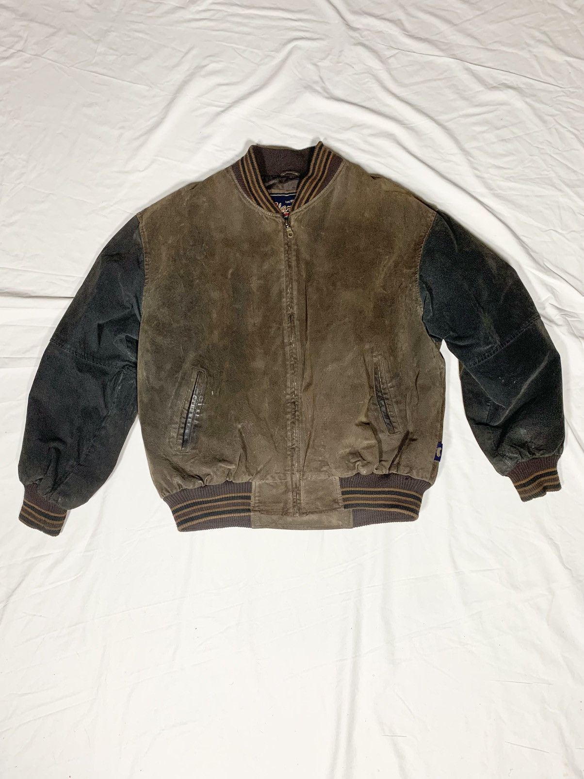 Vintage Vintage Classic 90s Varsity Jacket Leather Size US XL / EU 56 / 4 - 1 Thumbnail