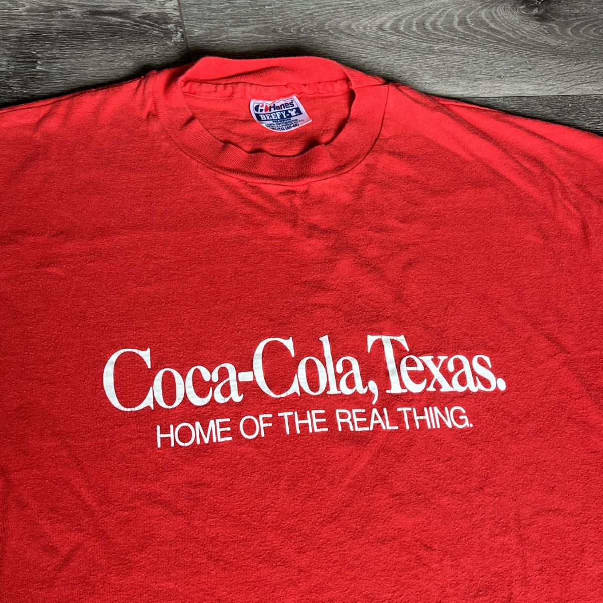 Coca Cola × Vintage Vintage 90s Coca Cola Coke Texas Home of the Real Thing Tee Size US XL / EU 56 / 4 - 1 Thumbnail