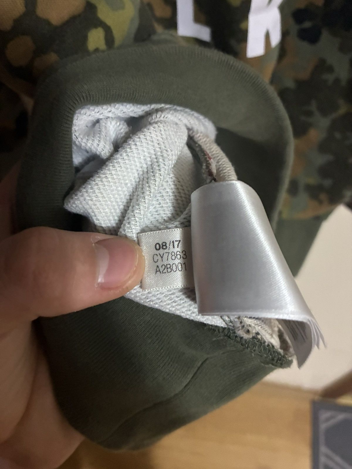 Adidas × Pharrell Adidas Originals x Pharrell Williams Hu Hiking Camo Crewneck Size US S / EU 44-46 / 1 - 8 Thumbnail