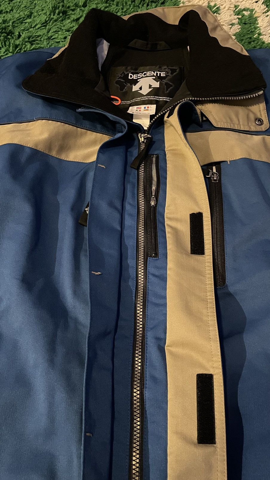 Descente Ski Jacket Size L Blue Insulated Snowboard Winter Coat Size US L / EU 52-54 / 3 - 4 Thumbnail