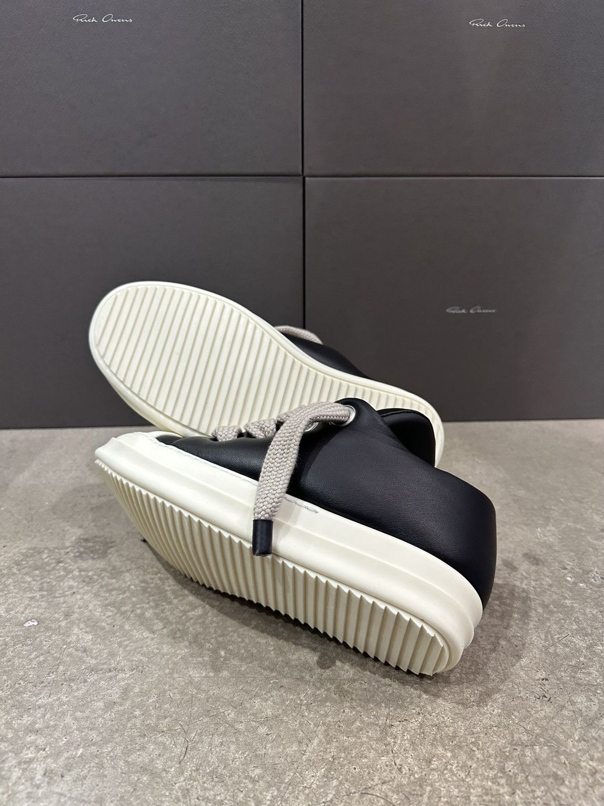 Rick Owens RICK OWENS - Jumbo Lace Low Black Milk Size US 9 / EU 42 - 6 Thumbnail