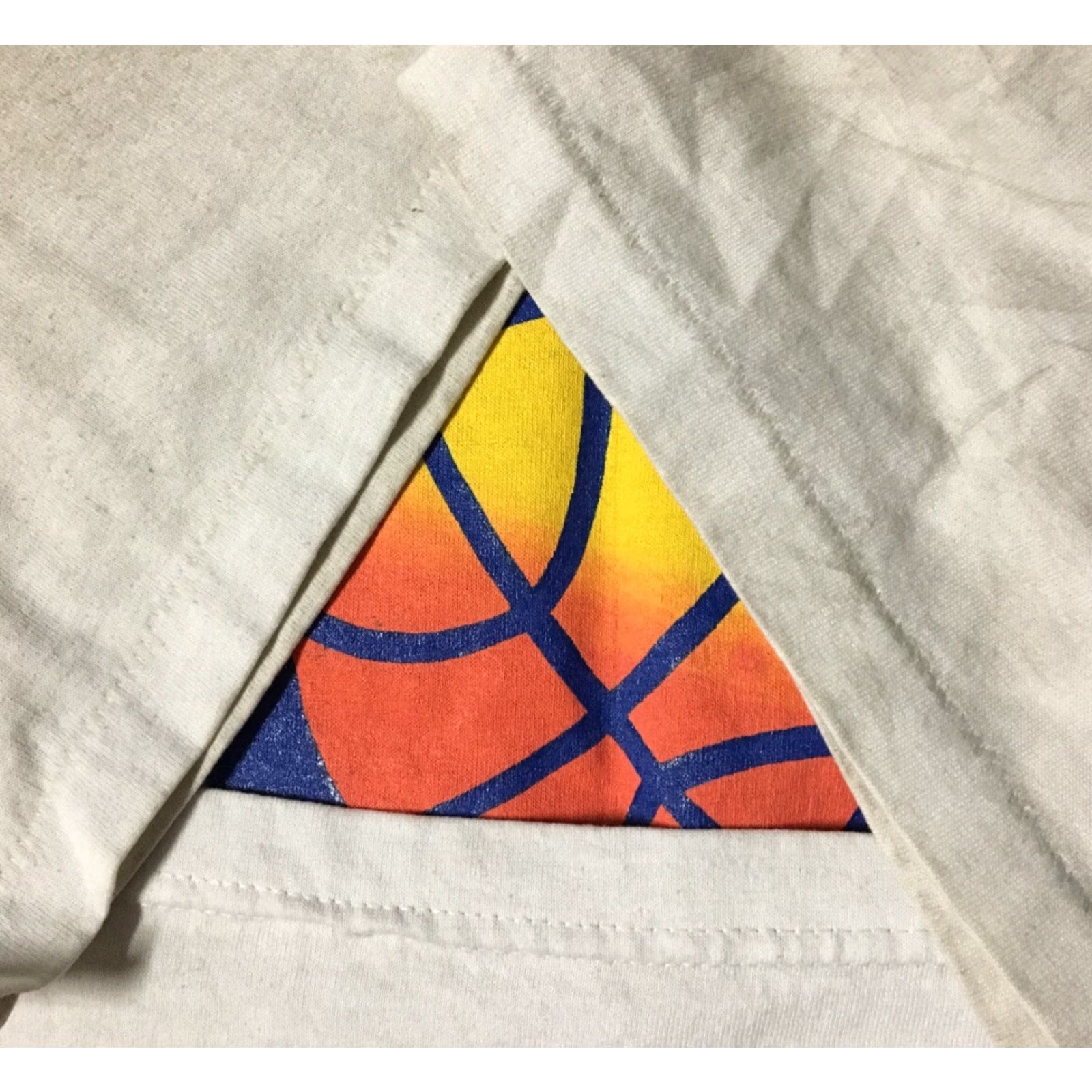 Hanes VINTAGE Quinn Classic Basketball Shirt Mens 2XL White Grunge 90s College USA USA Graphic Distressed 90s Basketball Shirt Size US XXL / EU 58 / 5 - 4 Thumbnail