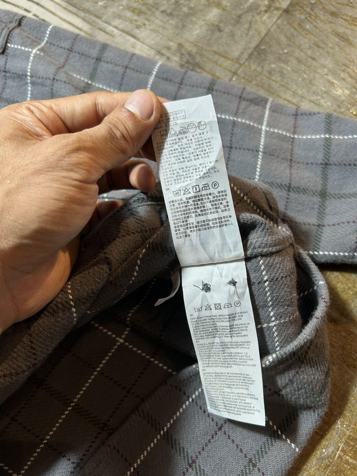 Undercover × Uniqlo Uniqlo Undercover Flannel Button Up Shirt Size US M / EU 48-50 / 2 - 10 Thumbnail
