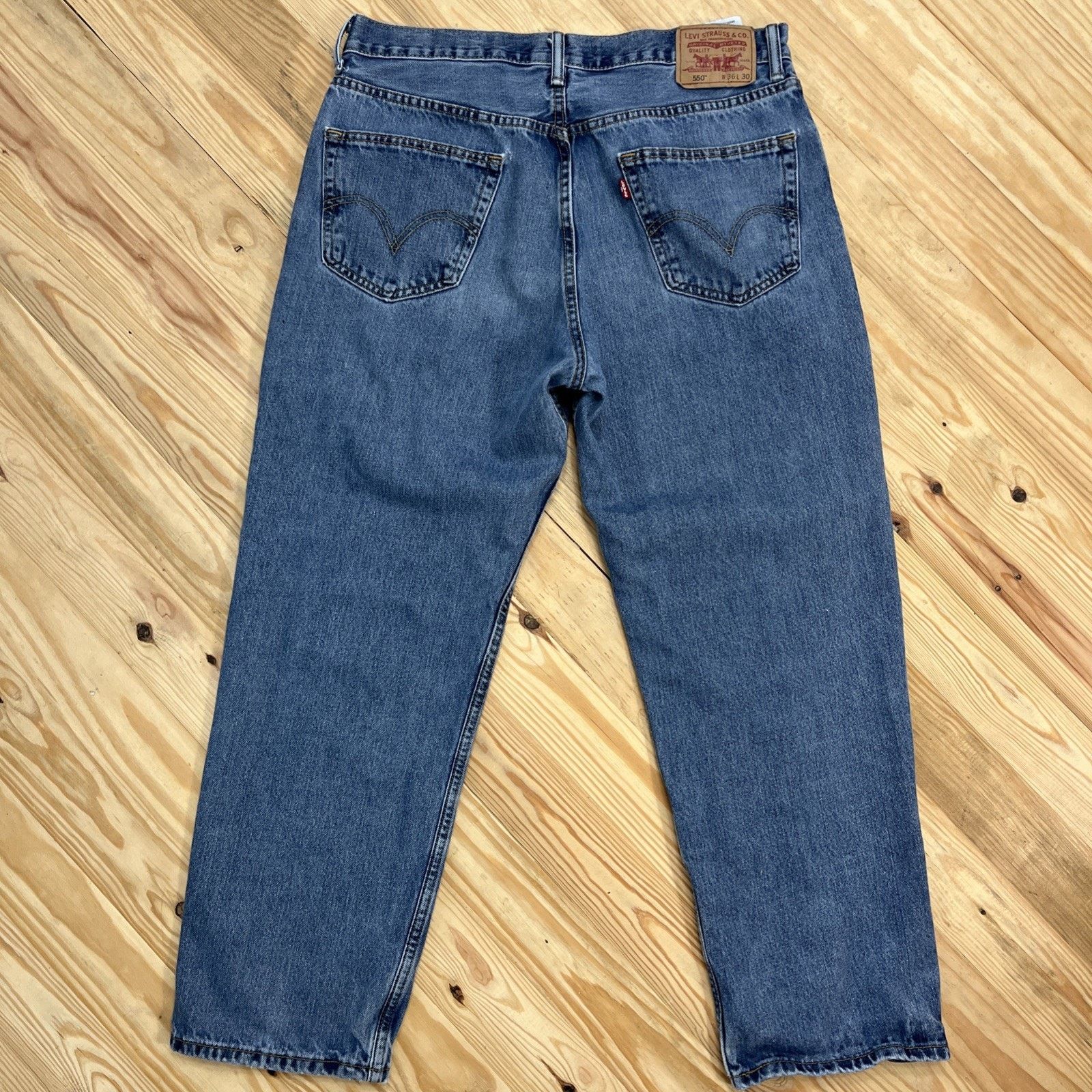 Levi's vtg Levi’s 550 Jeans Mens 36x30 Baggy Blue Wash Distressed Size US 36 / EU 52 - 2 Thumbnail