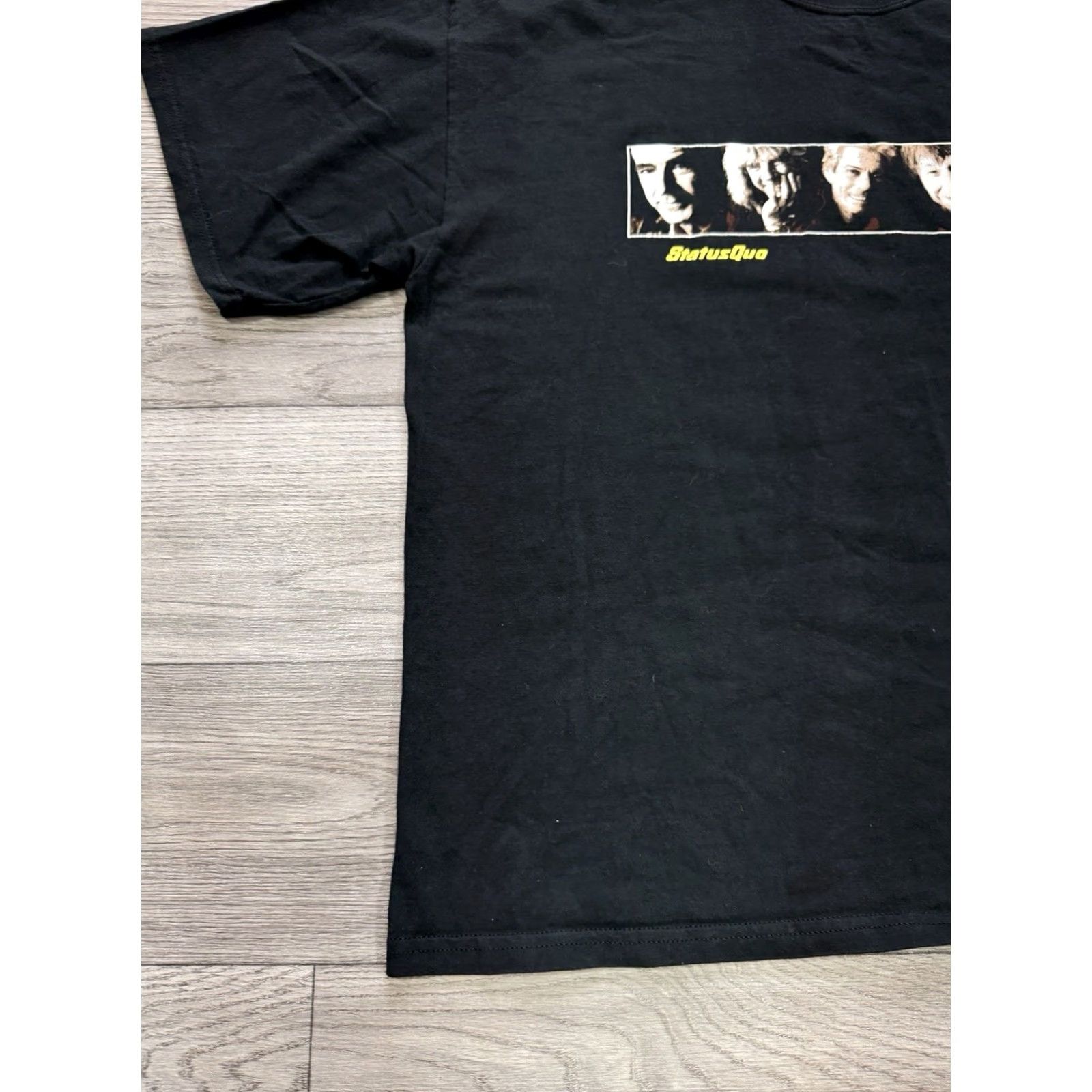 Gildan VINTAGE Status Qwo RIFFTS Tour UK 2003 2004 Rock Band T-Shirt Black 2XL Mens Short Sleeve T-Shirt XS? Size US XXL / EU 58 / 5 - 4 Thumbnail