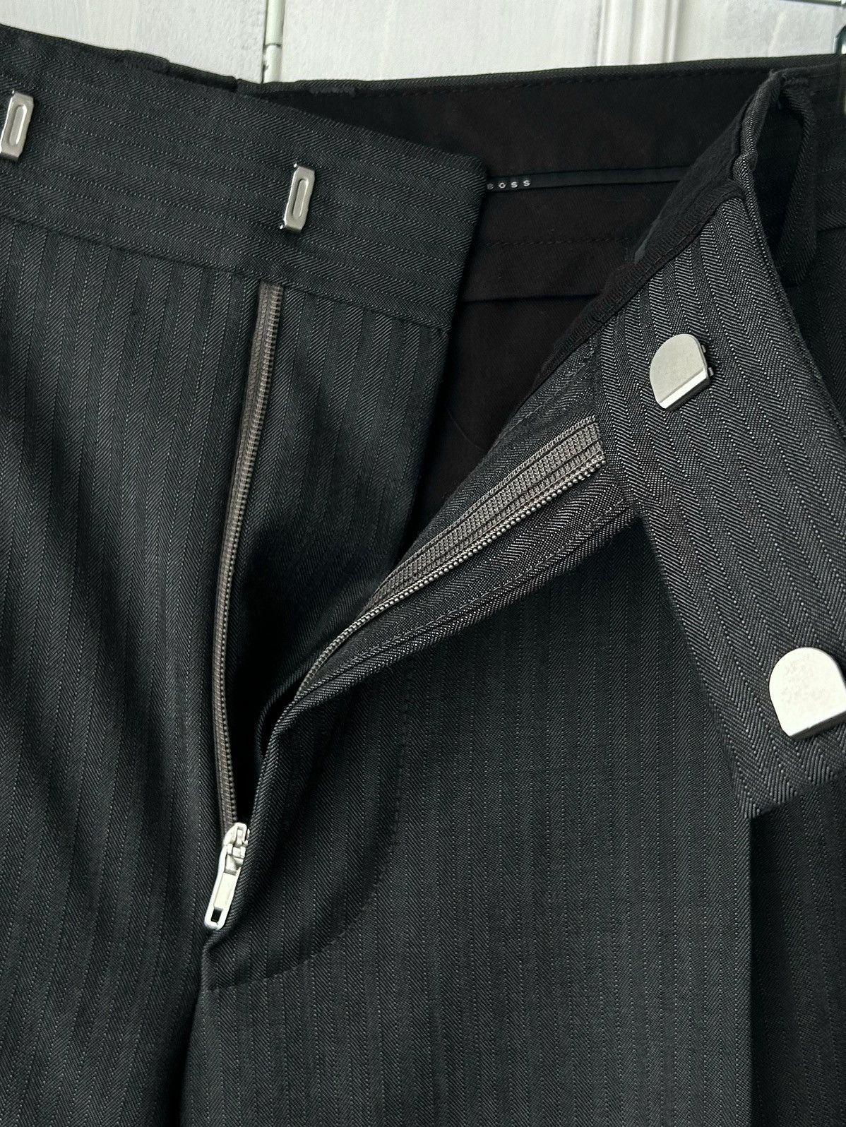 Hugo Boss Hugo Boss Wool Suit Size 42R - 13 Thumbnail