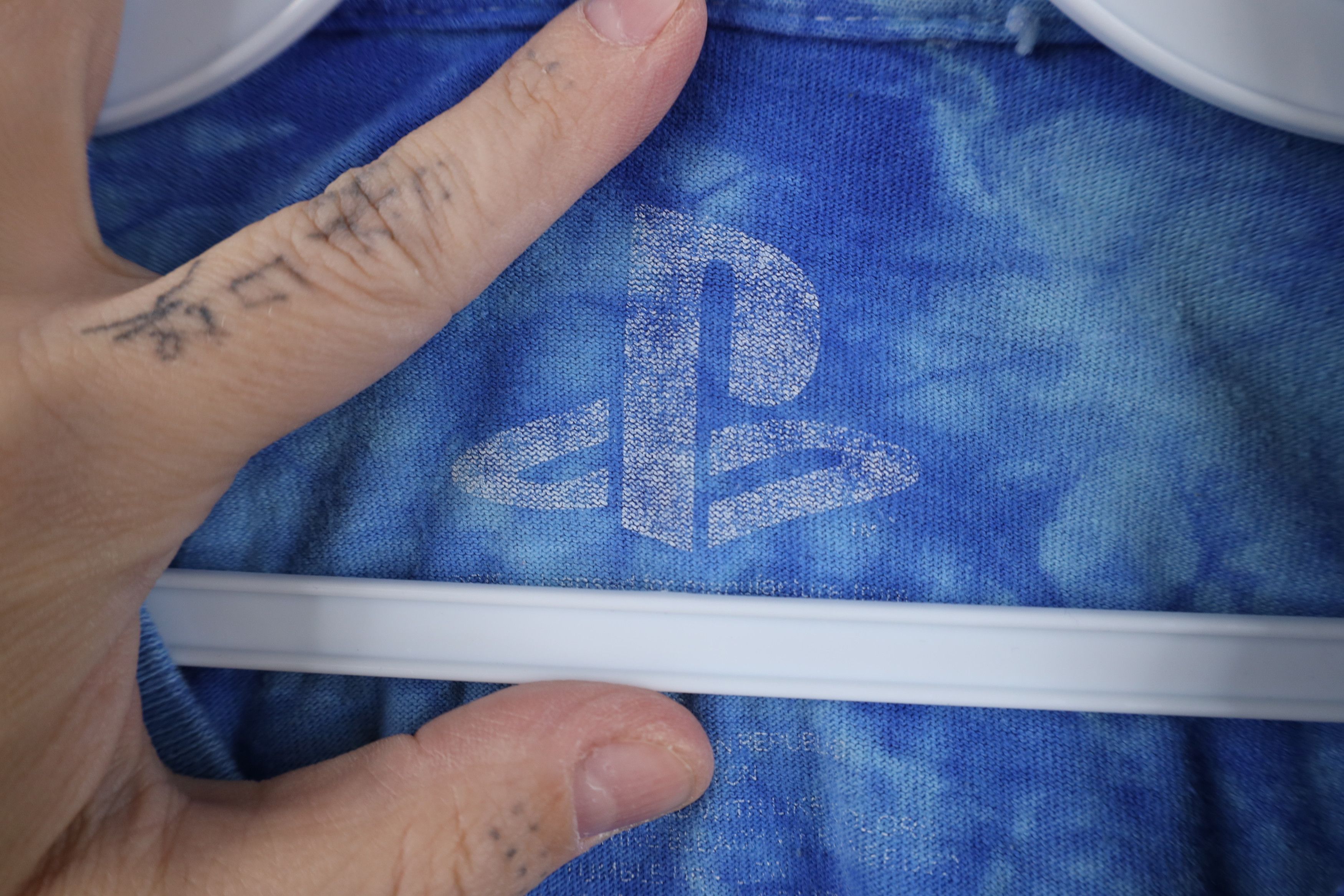 Vintage Retro Y2K Sony Playstation Acid Wash Japan T-Shirt Blue Size US S / EU 44-46 / 1 - 8 Thumbnail
